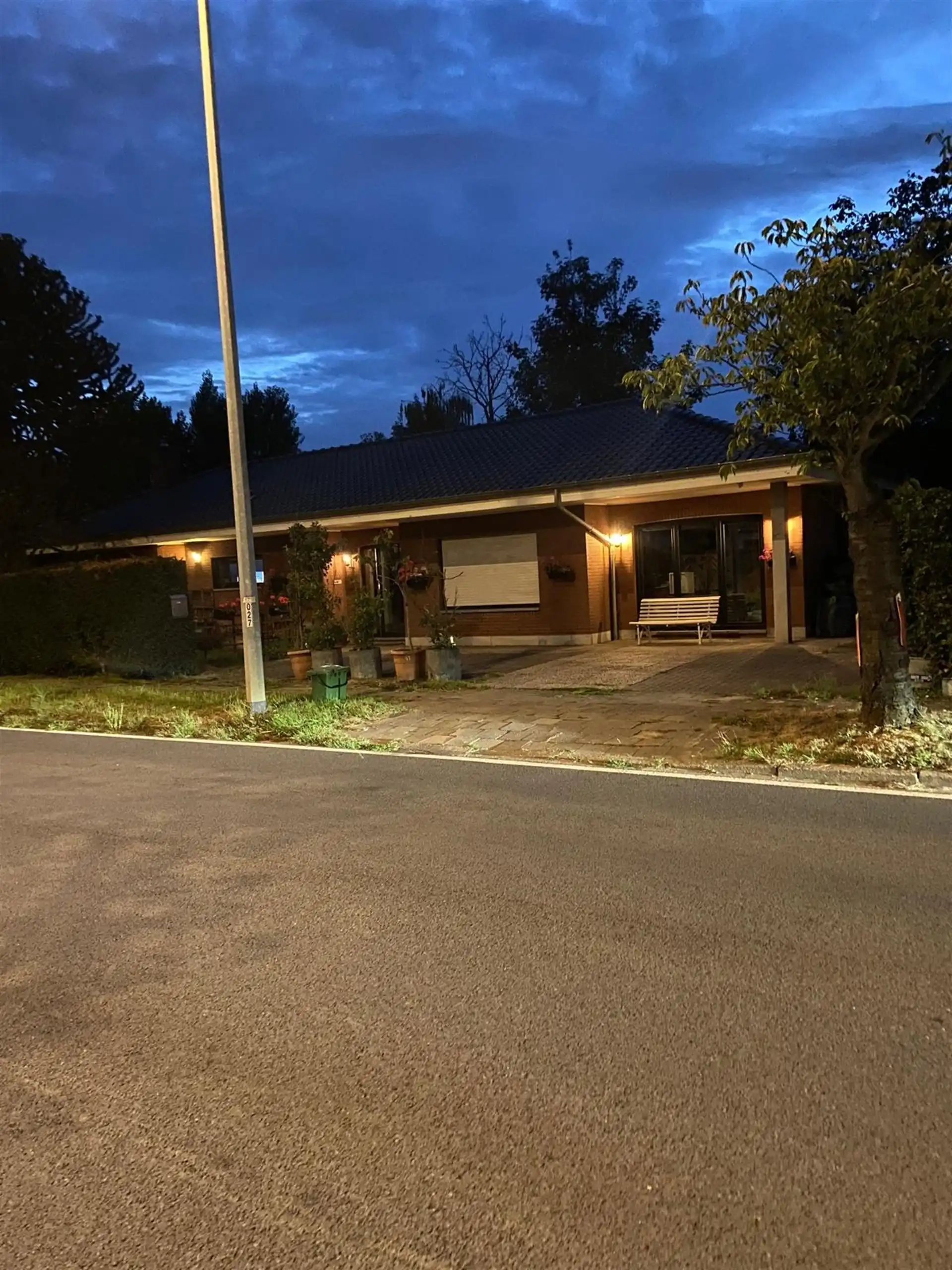 Knappe energiezuinige gelijkvloerse villa  foto 32