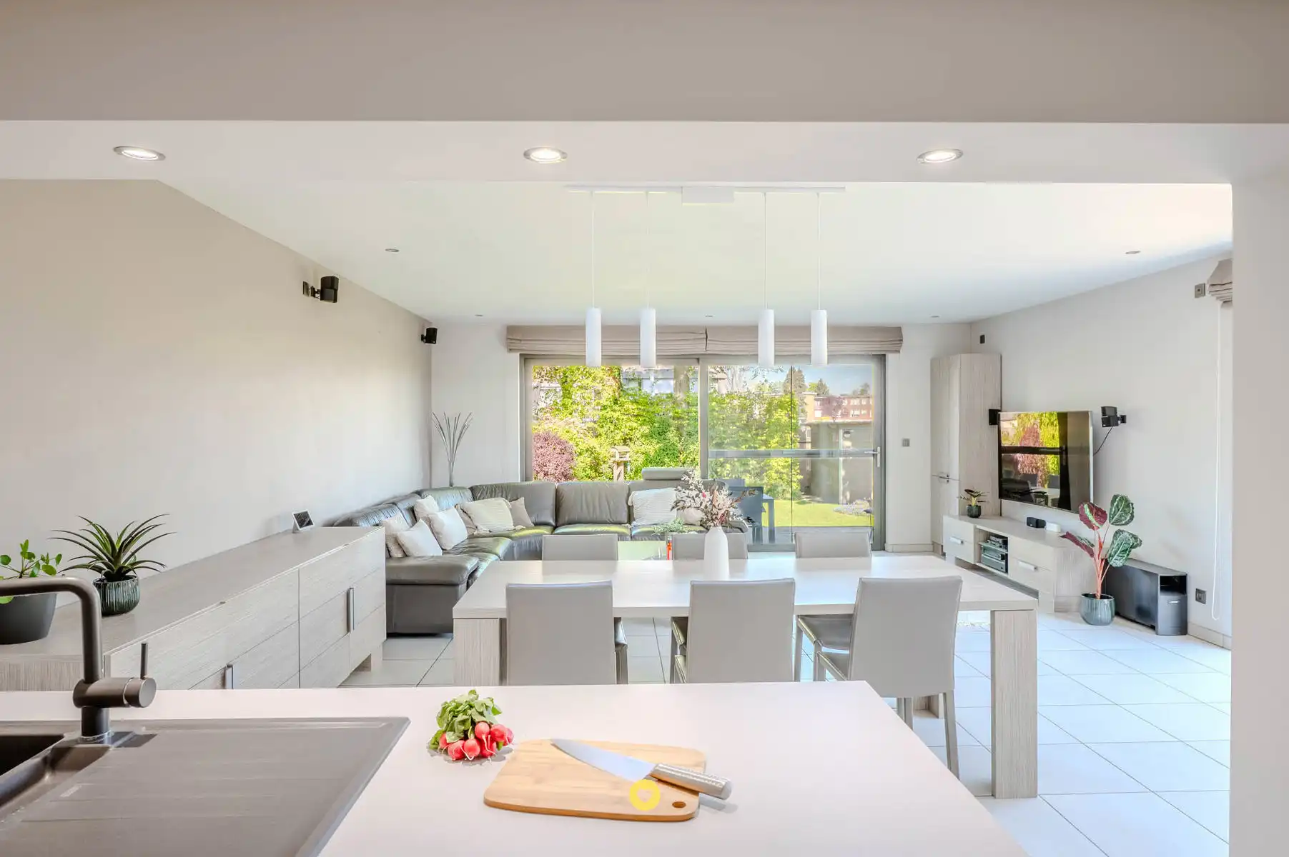 Instapklare HOB met 4 à 5 slaapkamers, EPC B op toplocatie foto 2