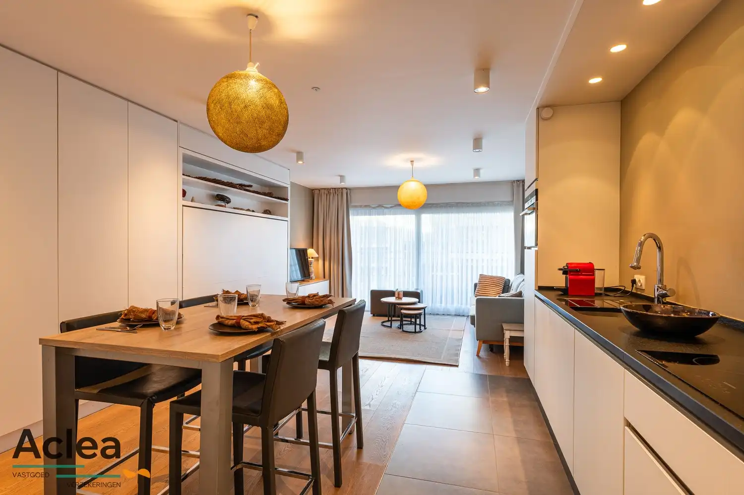 Smaakvol ingerichte studio in de Lippenslaan! foto 22