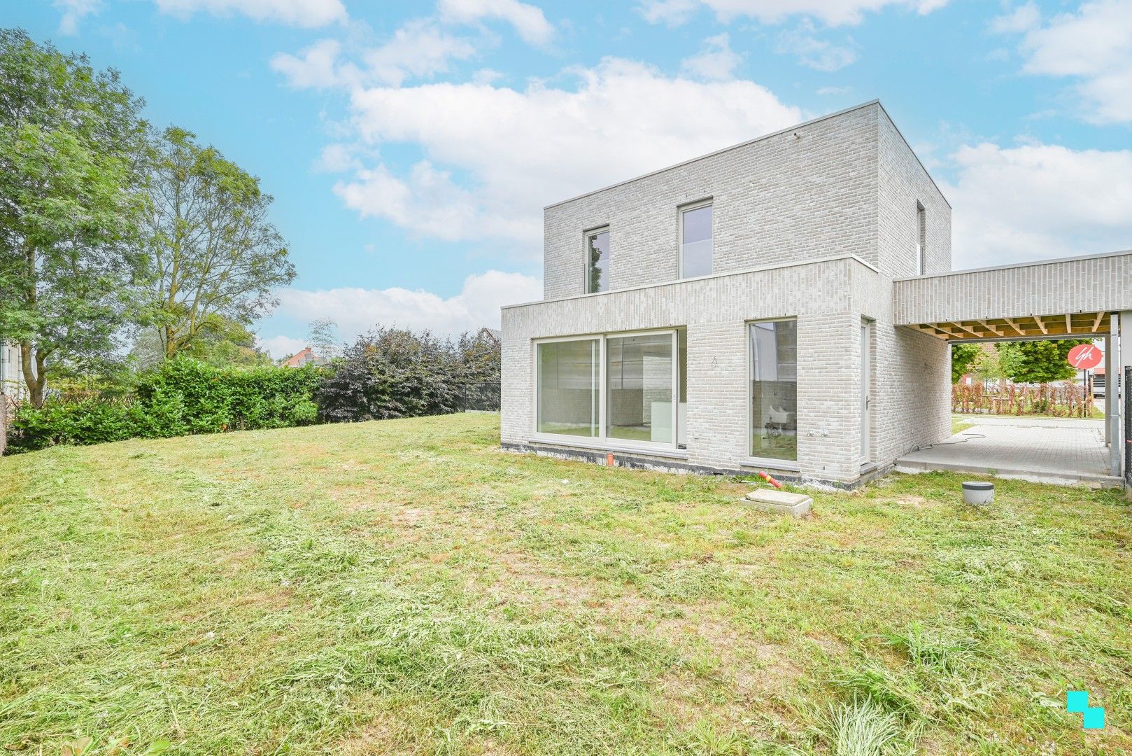 Hedendaagse, energiezuinige nieuwbouwwoning te Waregem foto 2