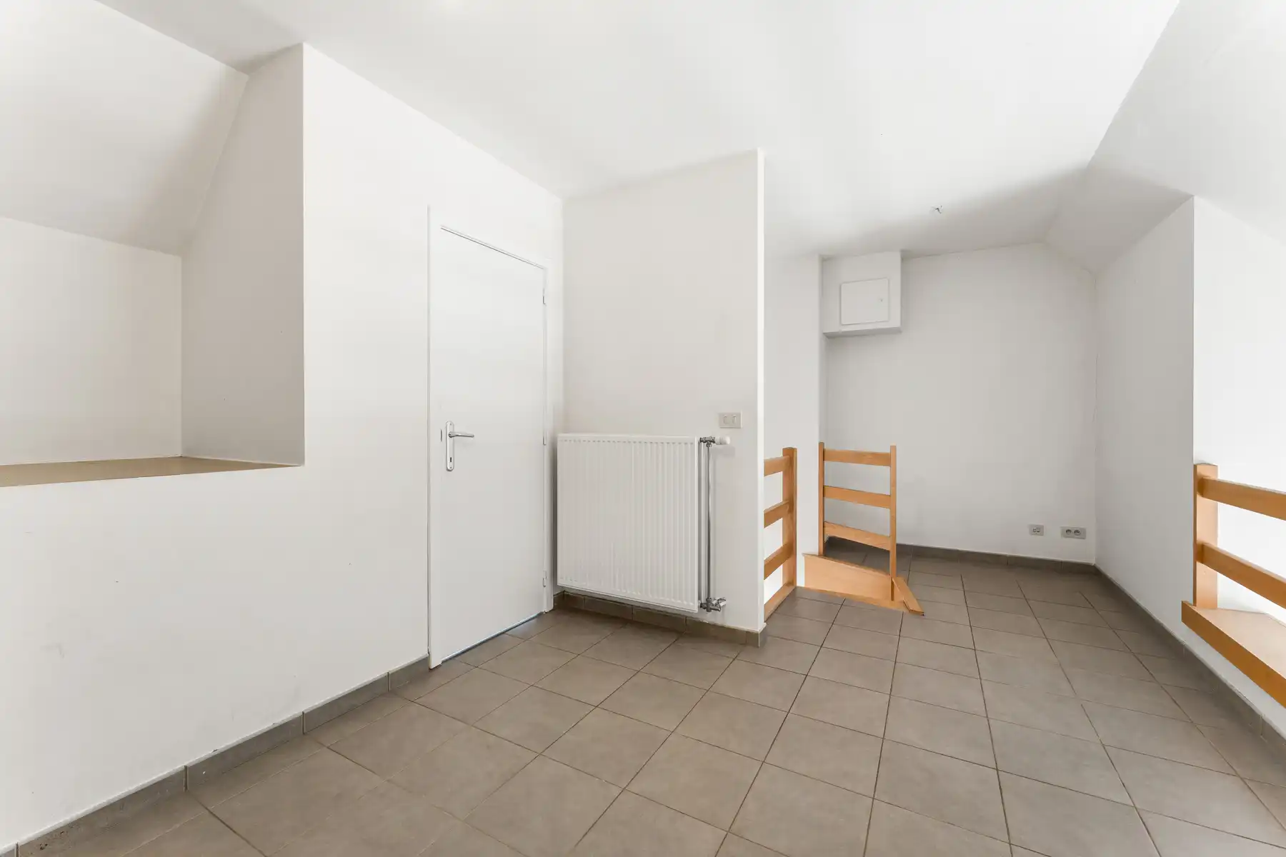 Stijlvol en verzorgd duplex appartement met moderne afwerking foto 10