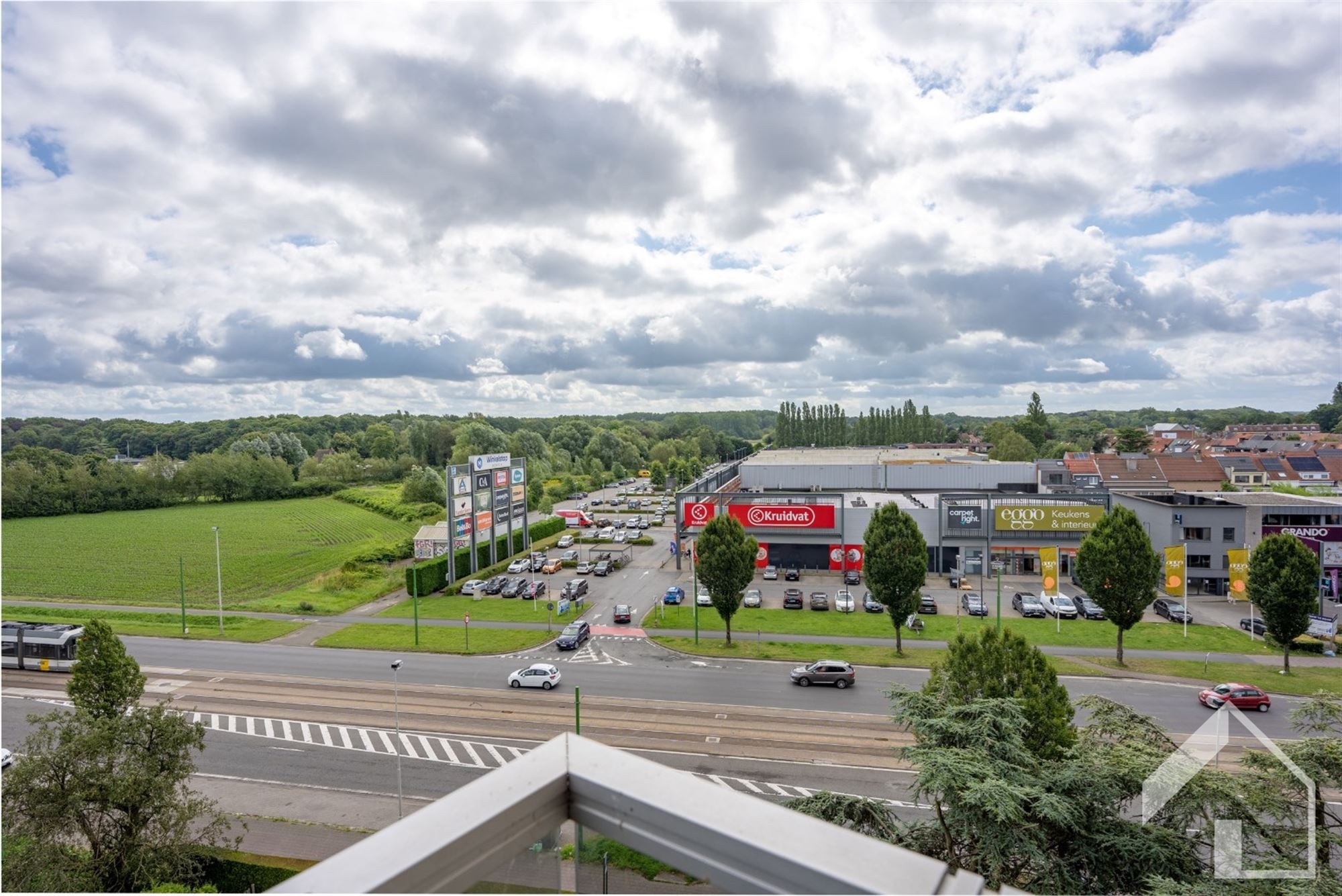 Ruim 2 slaapkamer appartement met prachtig zicht foto 10