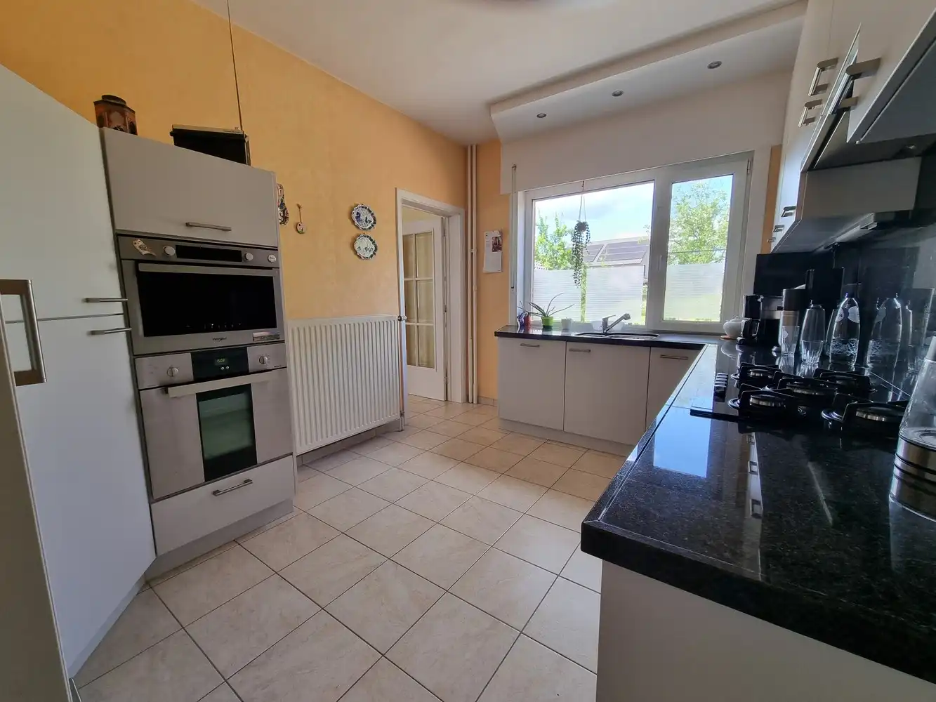 Zeer ruime, instapklare woning met 4 slpks op een prachtig perceel van 16a33ca foto 12