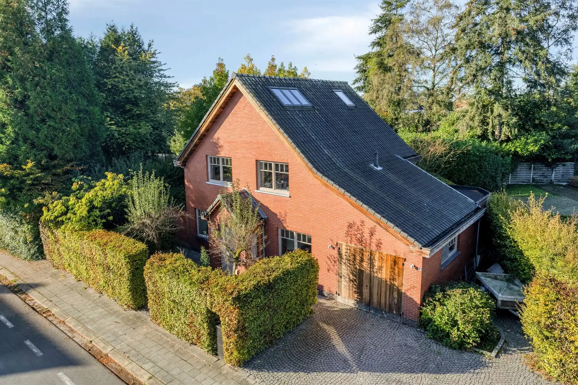 Prachtig gerenoveerde woning op een centrale ligging! foto {{pictureIndex}}