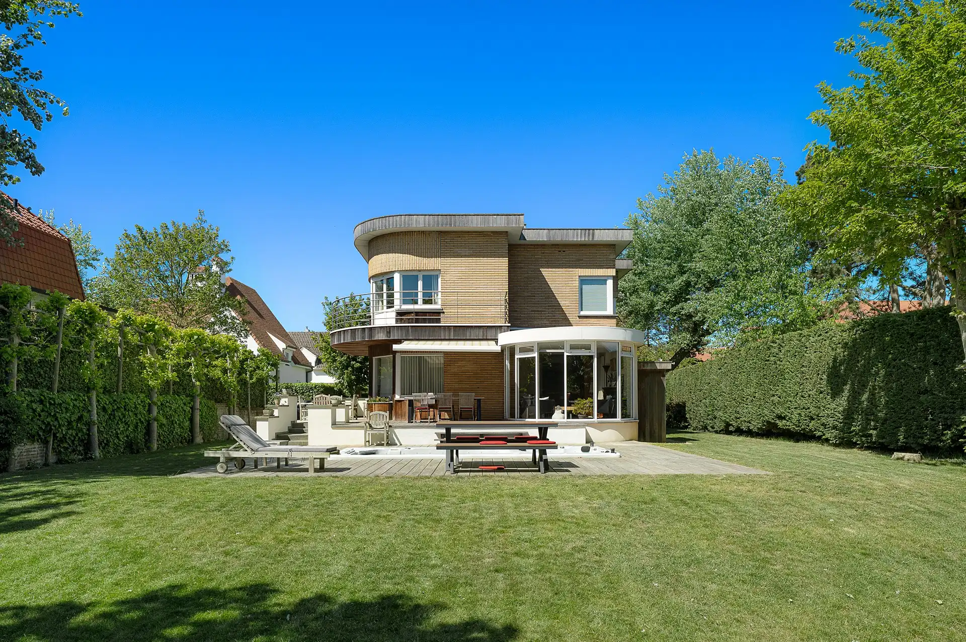 Iconische modernistische villa op 1.079 m², op 200 m van de Zeedijk foto 2