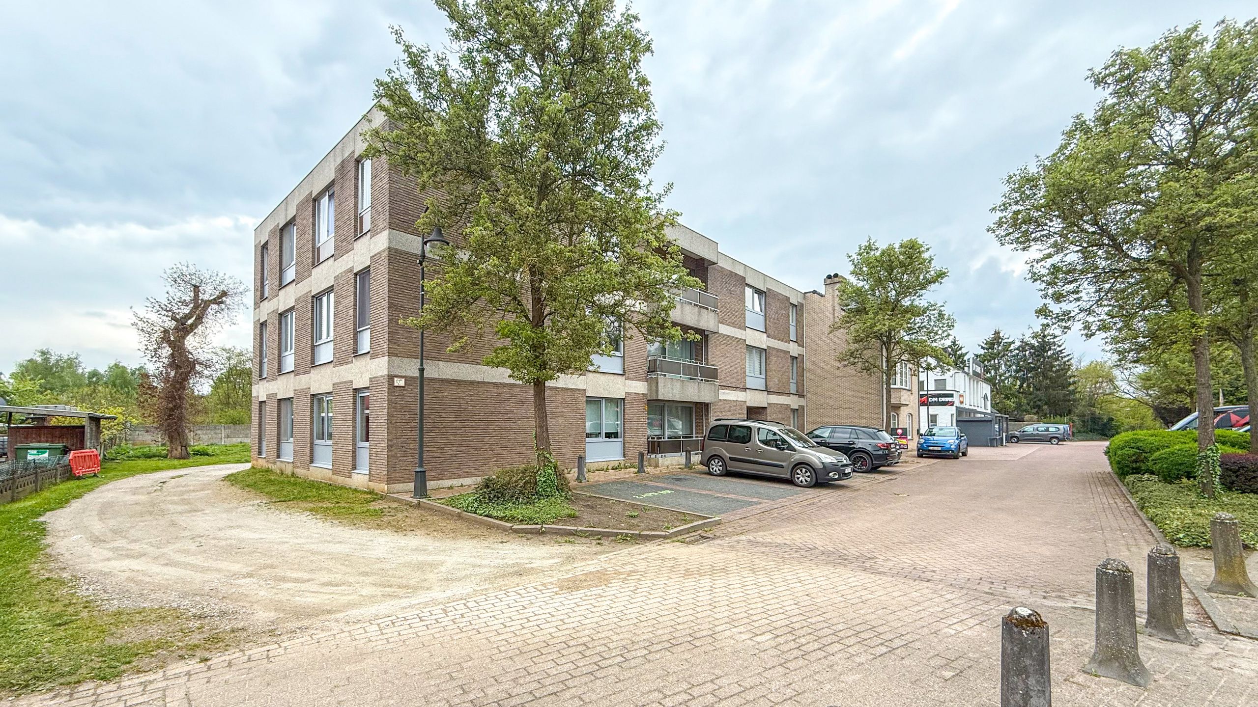 Ruim appartement met garage op topligging in Heusden-Zolder! foto 26