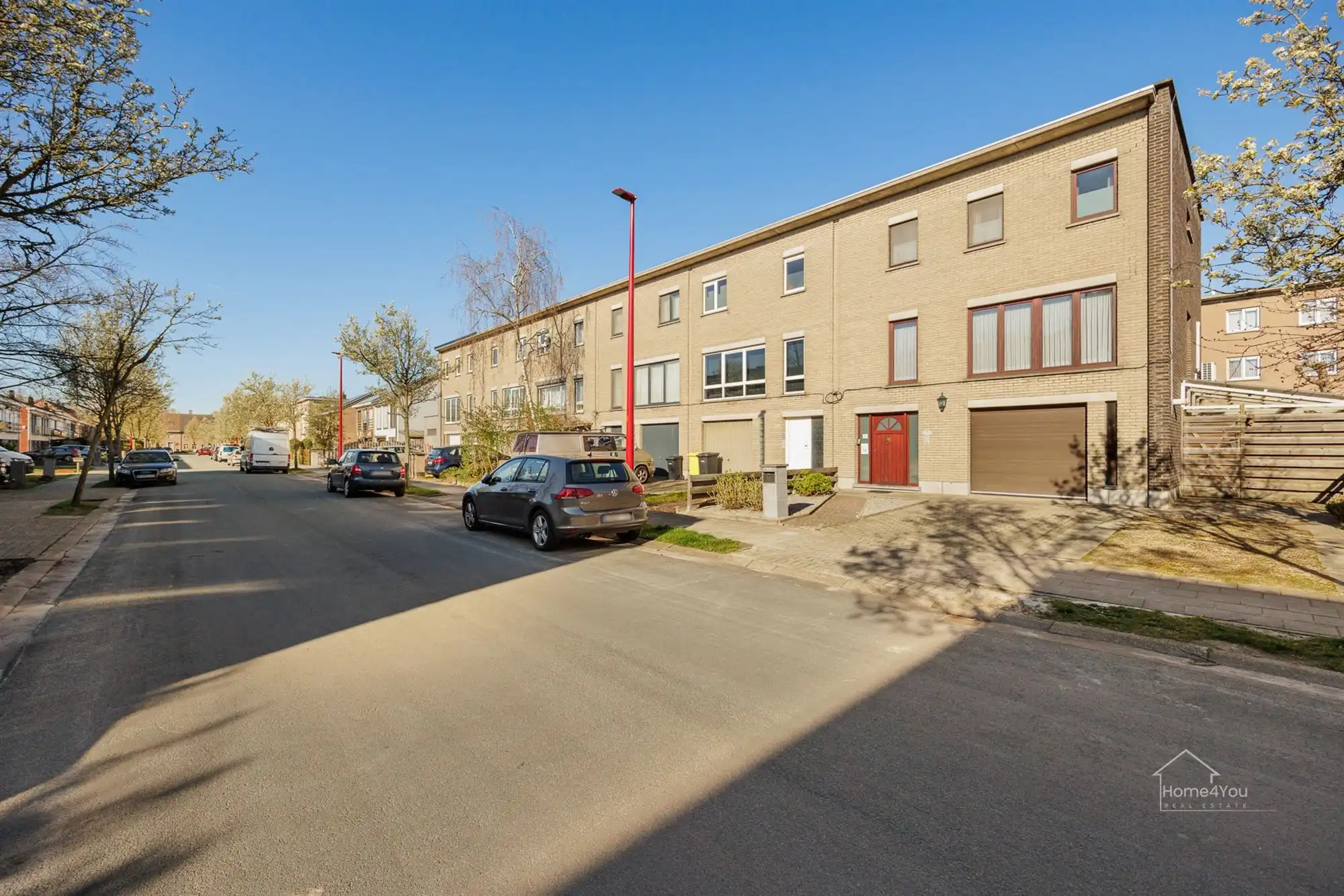 Ruime gezinswoning met 5 slaapkamers en tuin foto 29