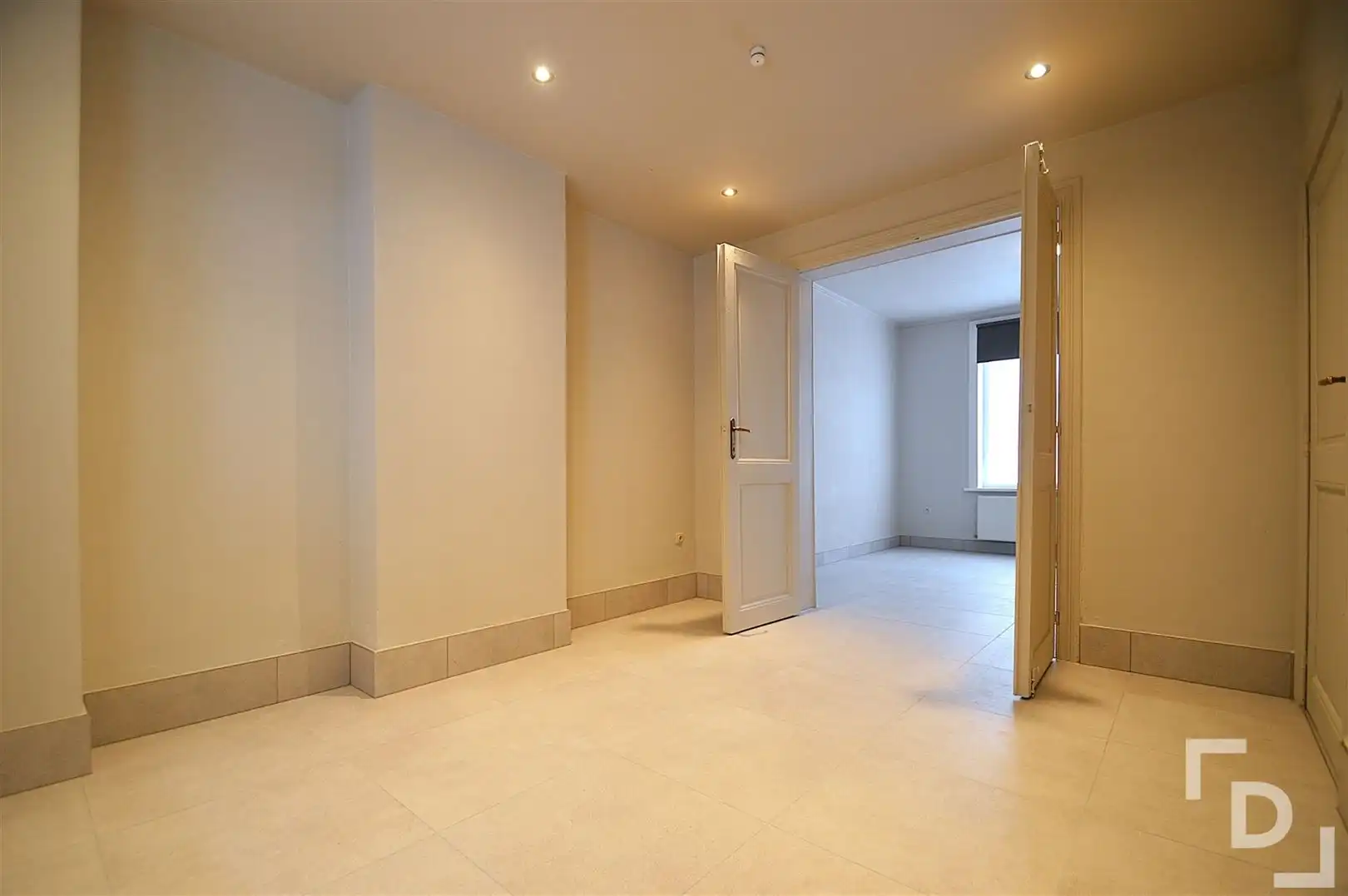 Gerenoveerde en ruime gezinswoning te huur in Zillebeke foto 6