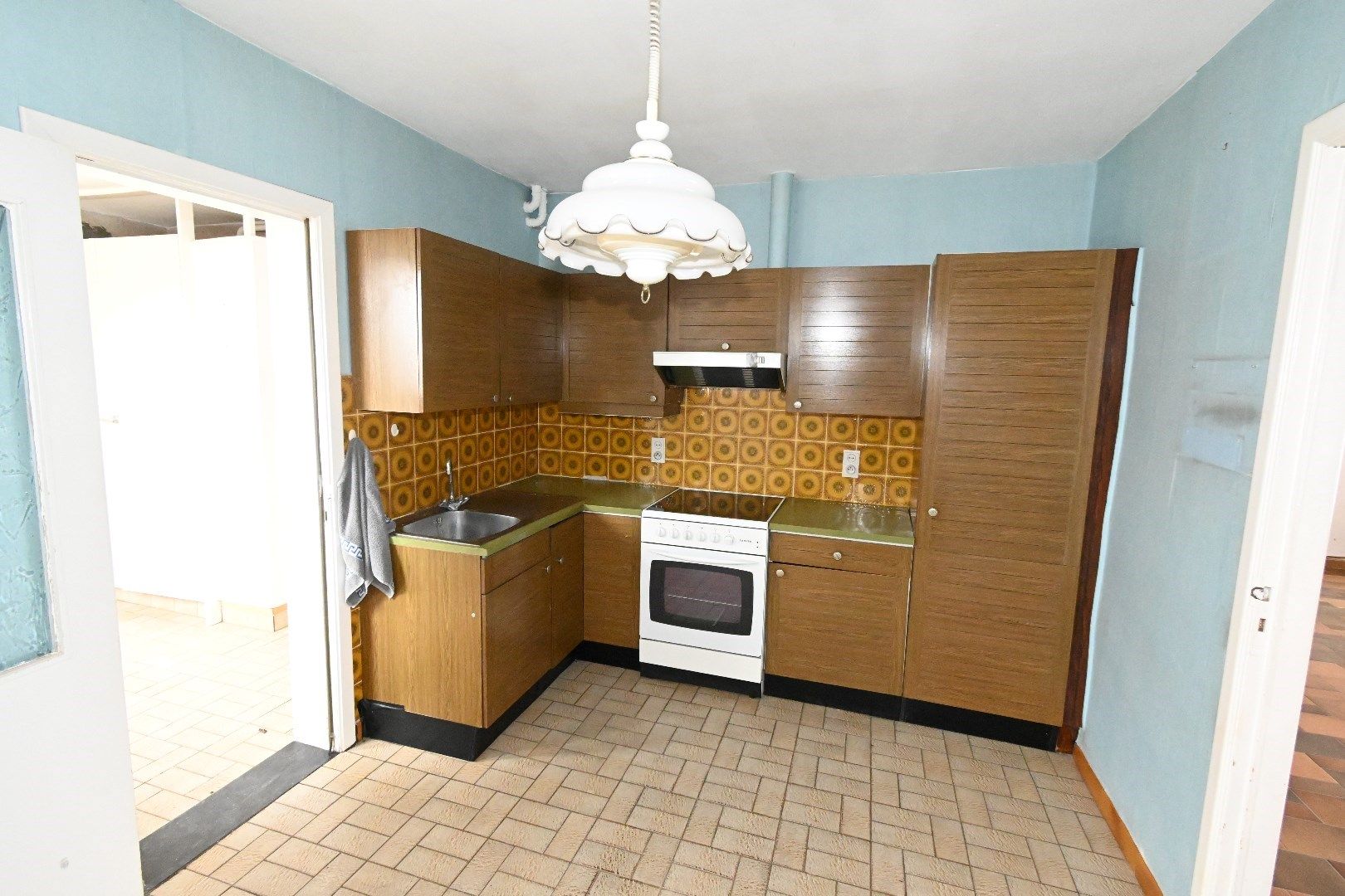 Alleenstaande woning met garage en tuin foto 14