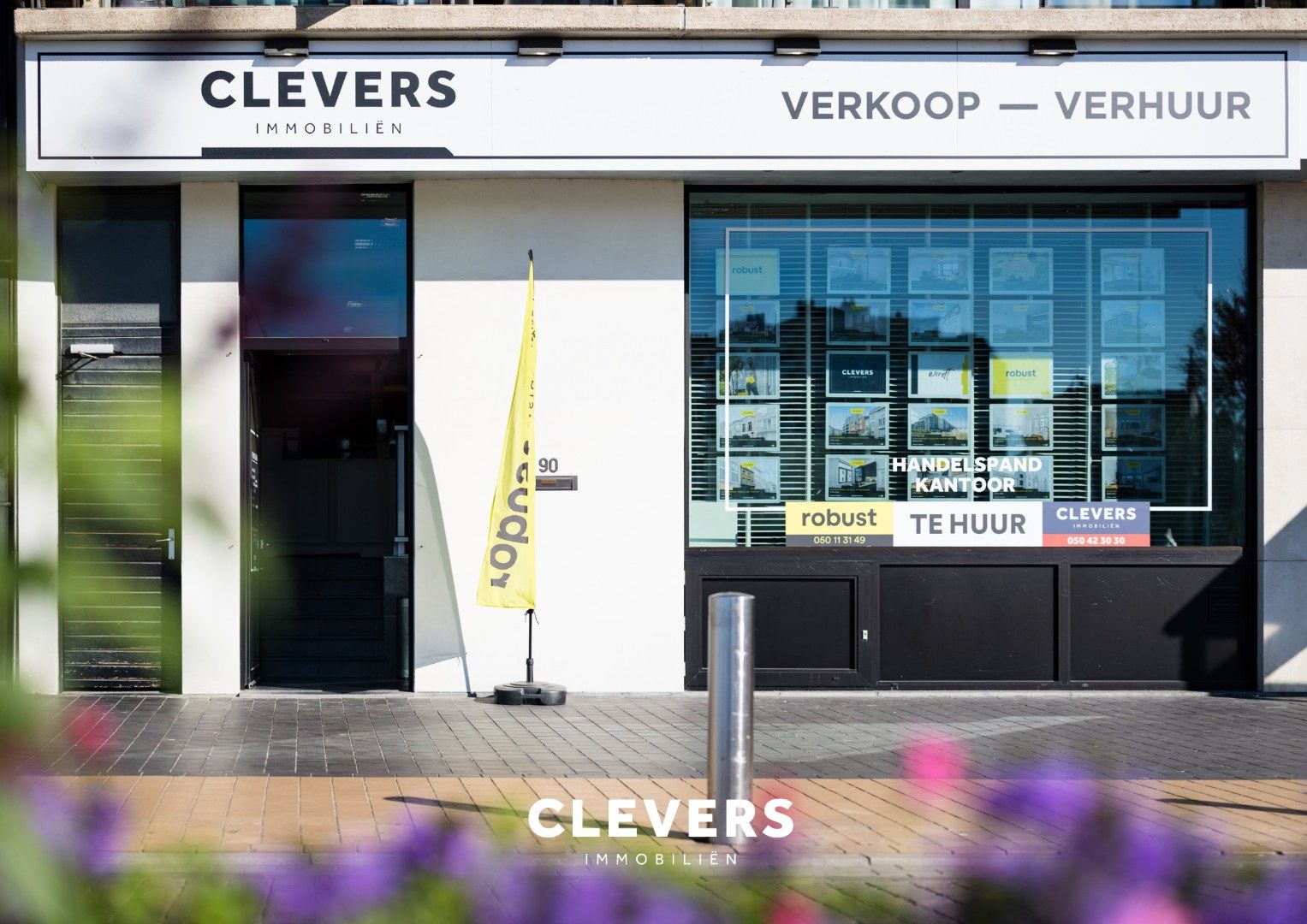 Handelsruimte te huur op toplocatie. foto {{pictureIndex}}