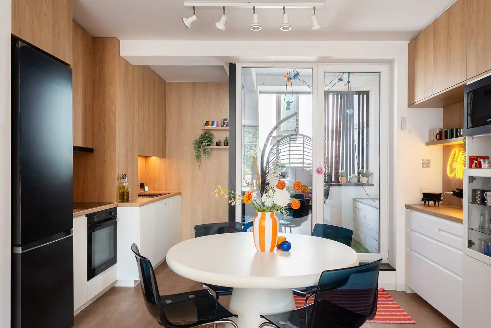 Instapklaar appartement met 2 ruime slaapkamers en terras foto 8