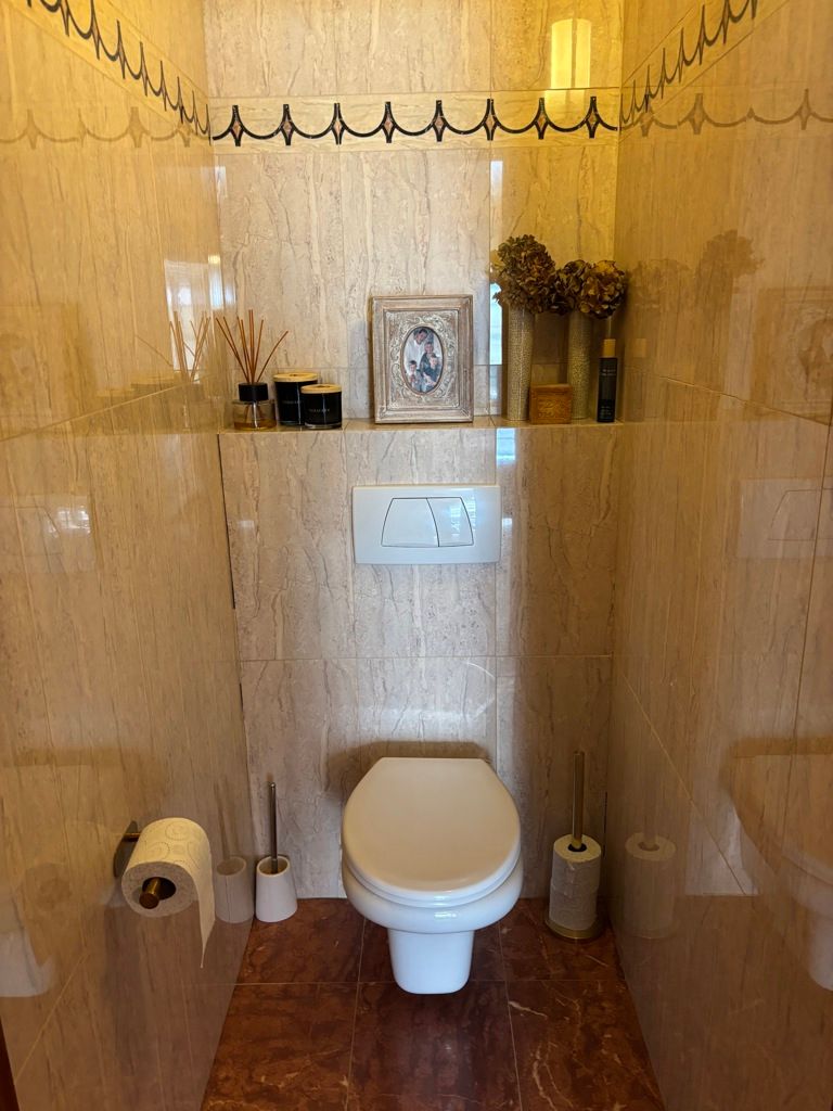 Prachtige villa met 3 slpk te huur! foto 3