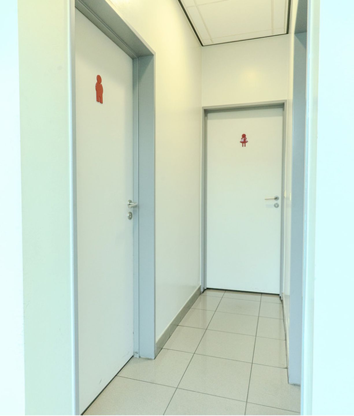 Kantoren & magazijn te huur, grondoppervlak van 5.992 m² foto 11