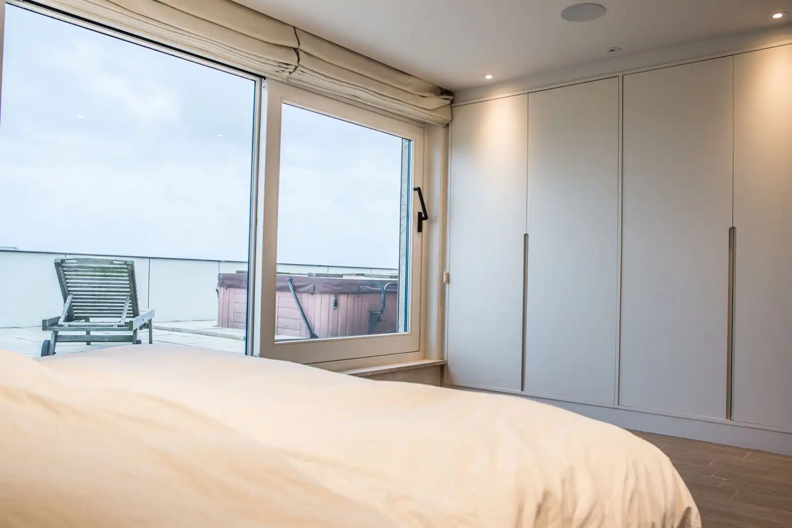 Exclusieve penthouse met unieke zichten en 100m² terras foto 17