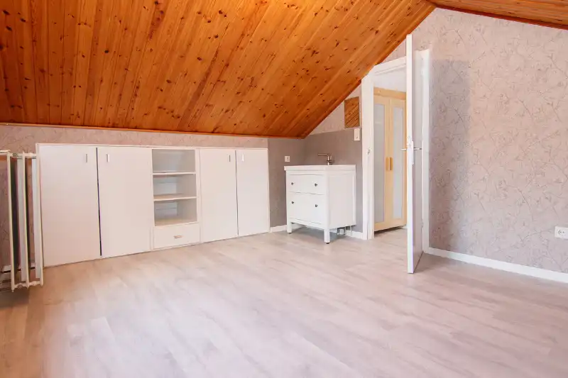 Te renoveren (uitbreidbare) woning (6% btw) of sloop/heropbouw op een rustig gelegen perceel van +- 11are op wandelafstand van het centrum van Diepenbeek! foto 20