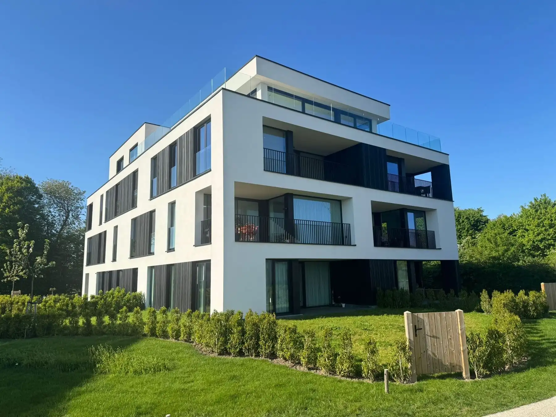 Appartement met 1 slaapkamer en zonnig terras foto {{pictureIndex}}