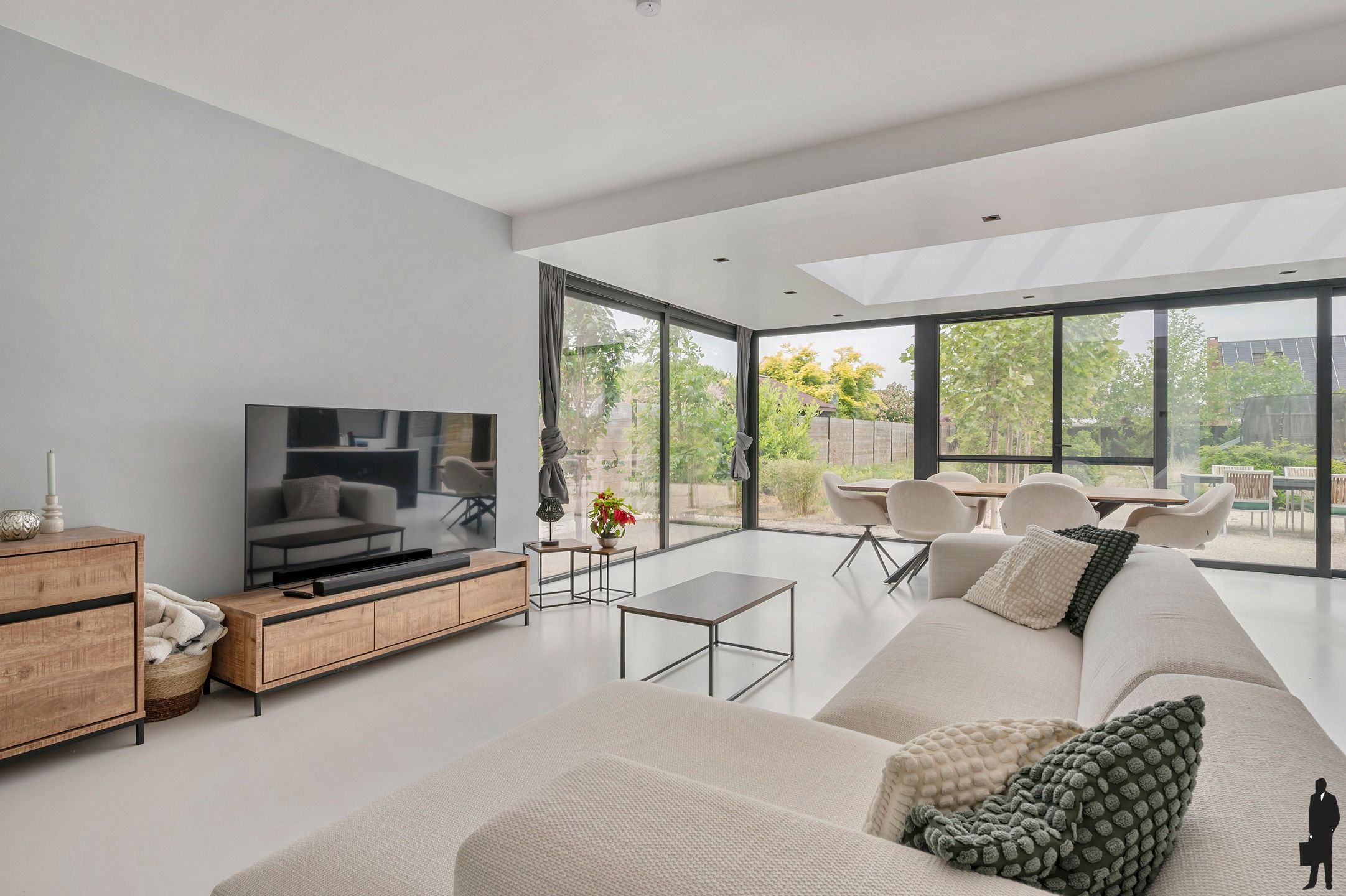 Instapklare woning in doodlopende straat! foto 6
