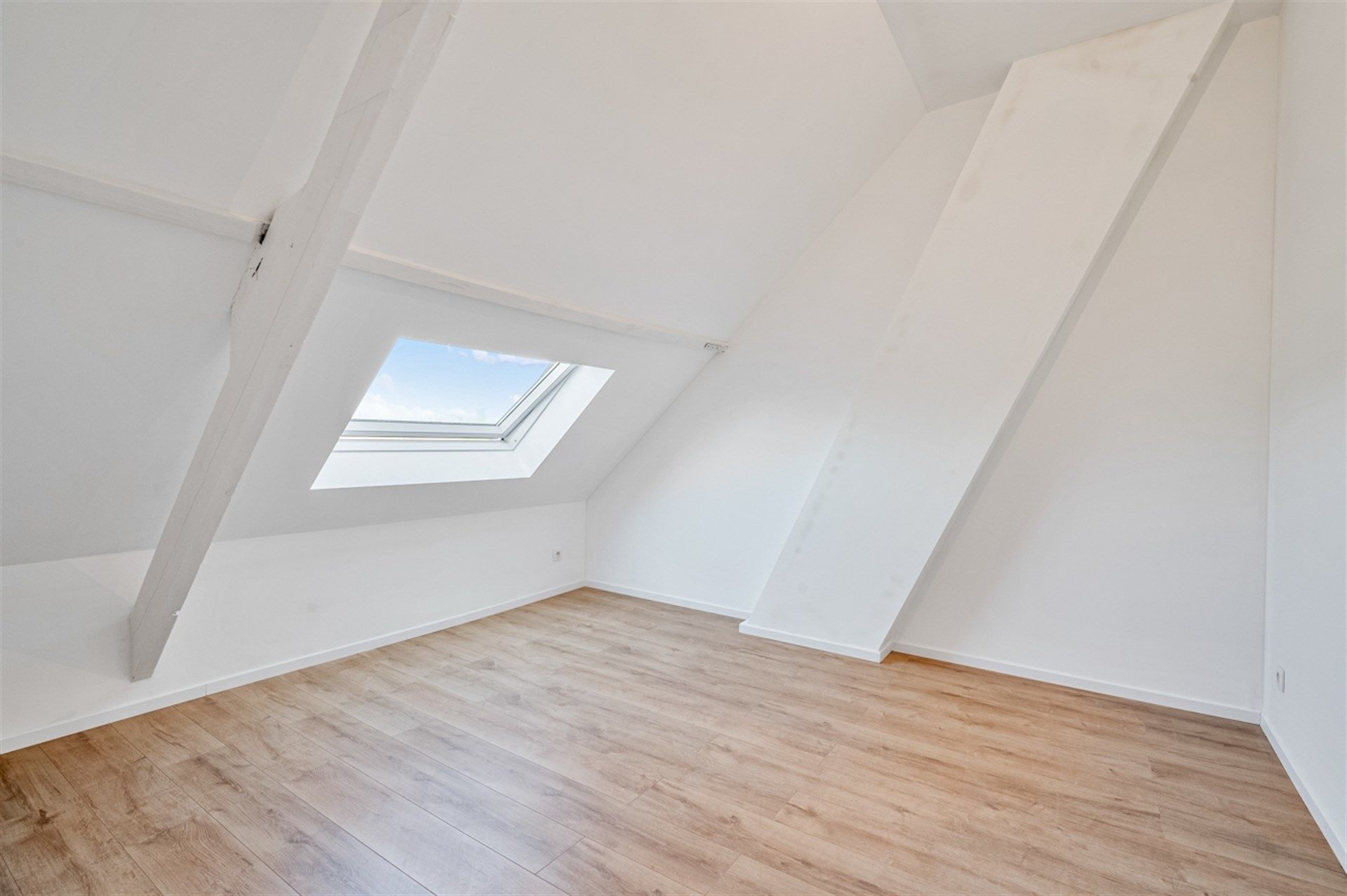 Prachtig gerenoveerde halfopen bebouwing te Moorsel foto 17