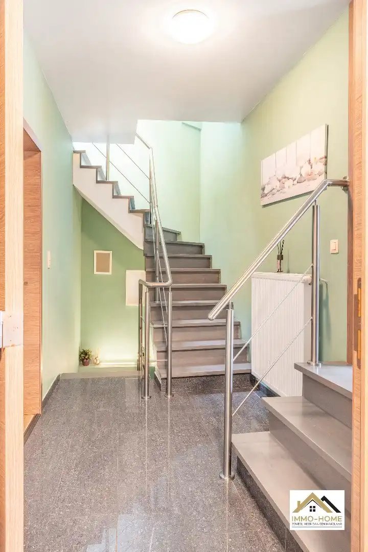 Instapklare woning met 4 slaapkamers EN groot atelier! foto 22