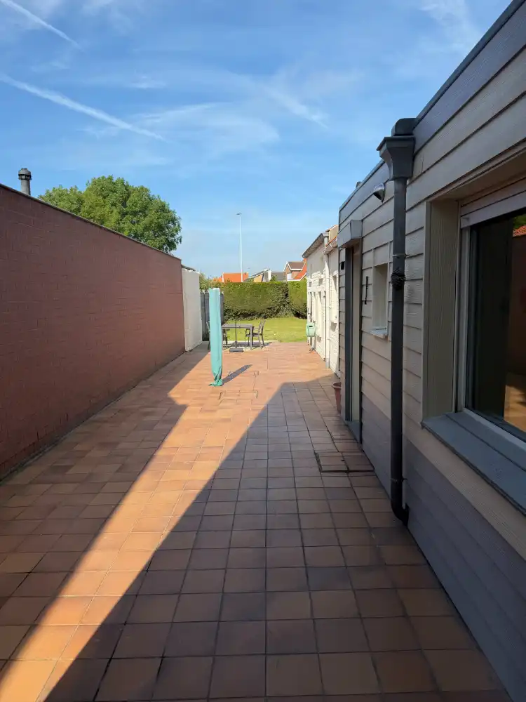 Mooi en energiezuinig huis met grote tuin/ terras en  gesloten garagebox. Gelegen in het pittoreske Lissewege. foto 15