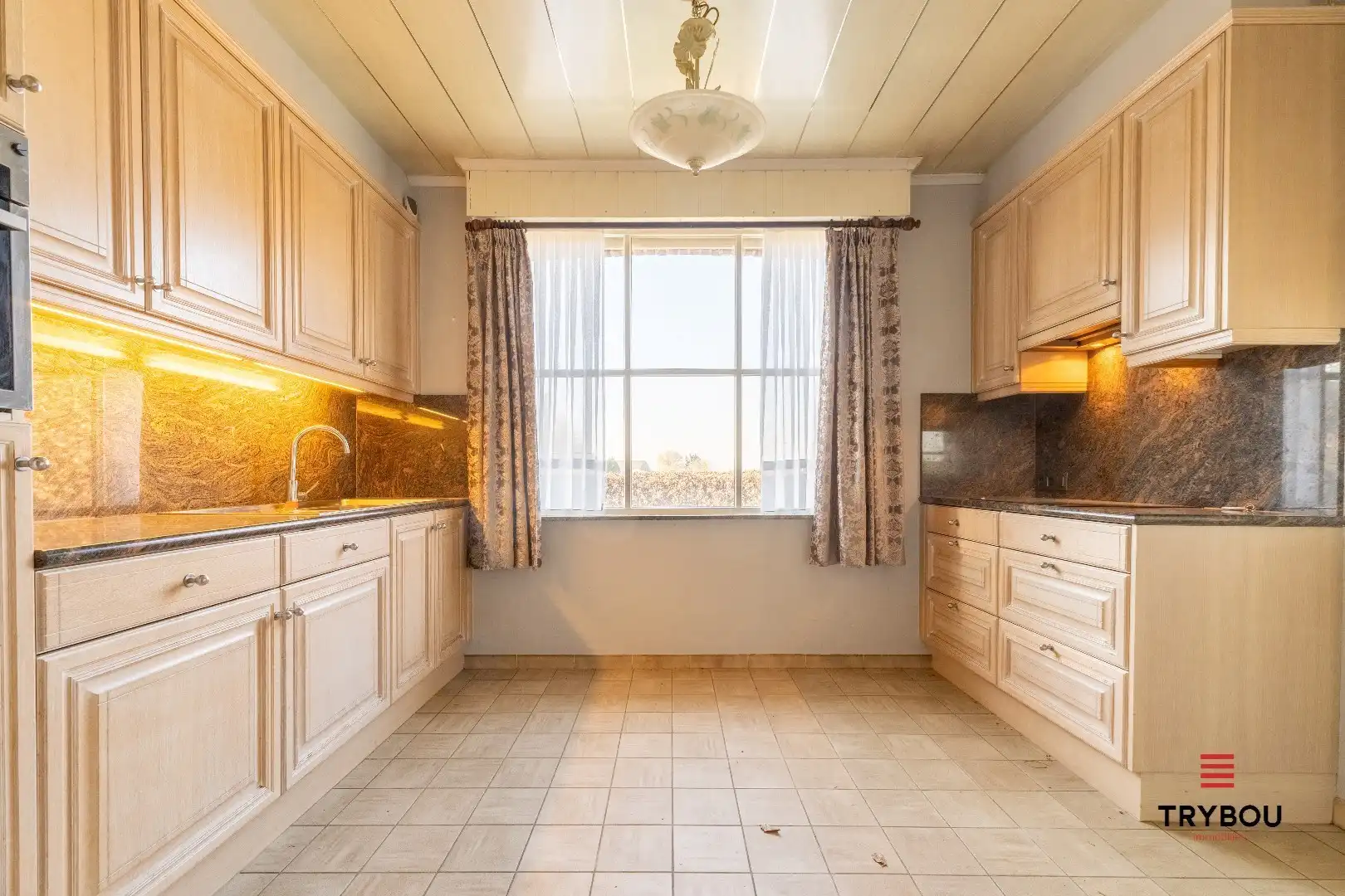 Landelijk gelegen woning met verzorgde tuin foto 13