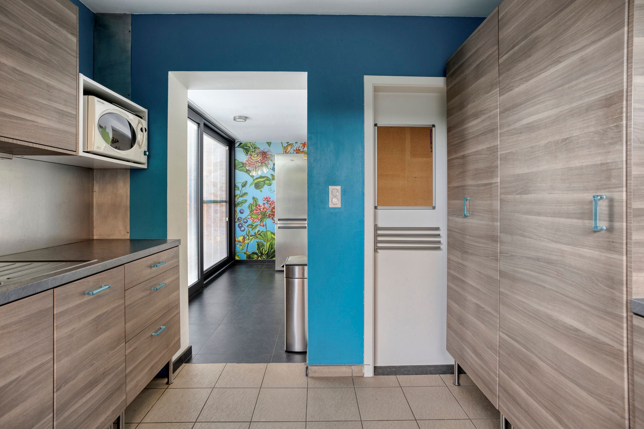 Halfopen bebouwing op uitstekende locatie foto 12