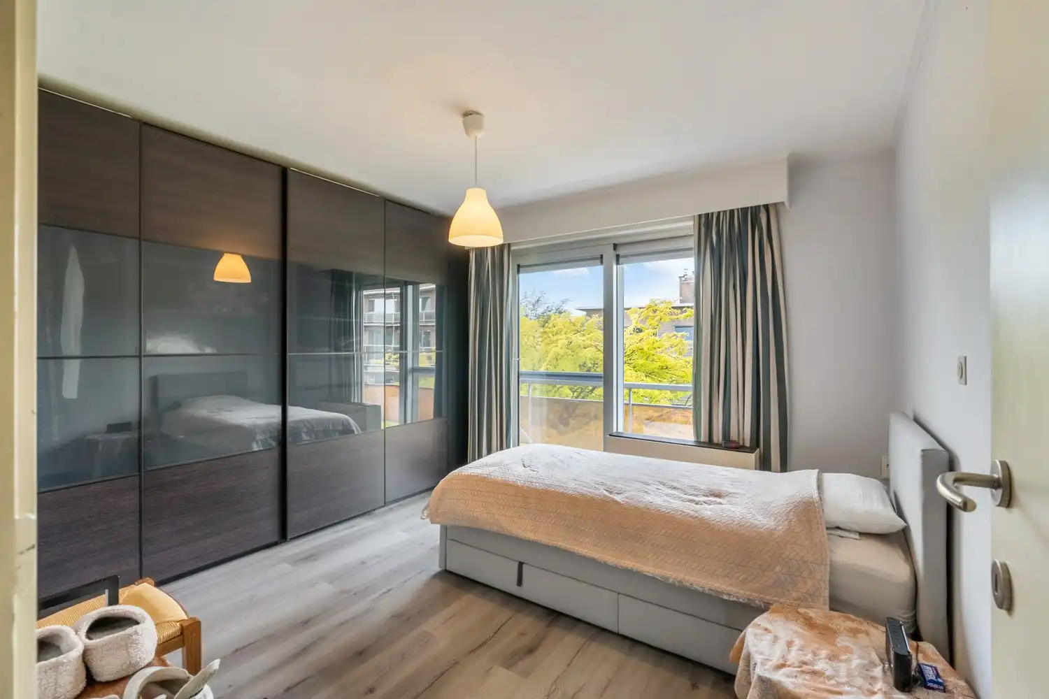 Centraal gelegen, gerenoveerd en energiezuinig appartement met 1 slaapkamer, een terras en een autostaanplaats te Leuven! foto 12