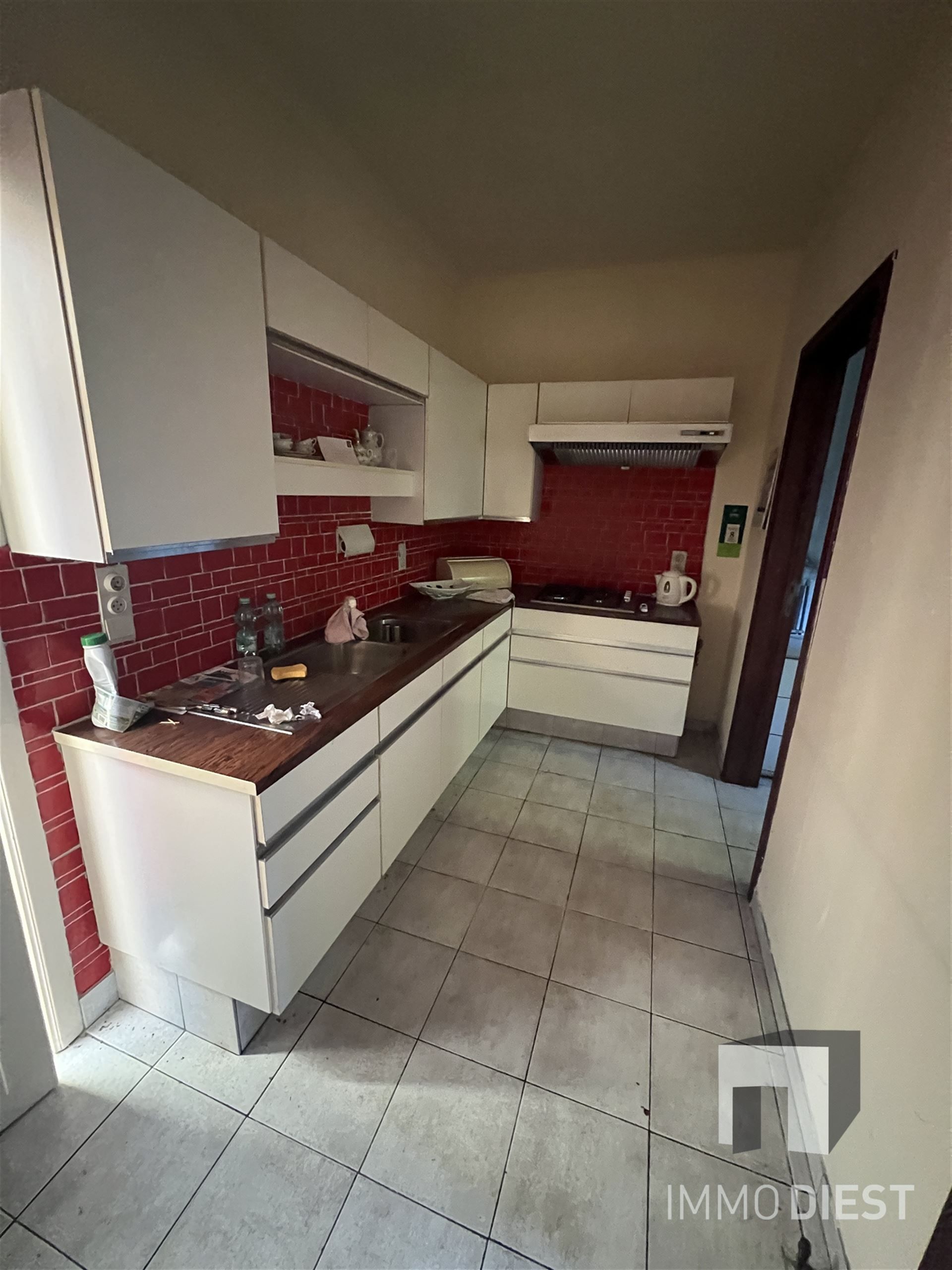 Woning te renoveren met mogelijkheden foto 16