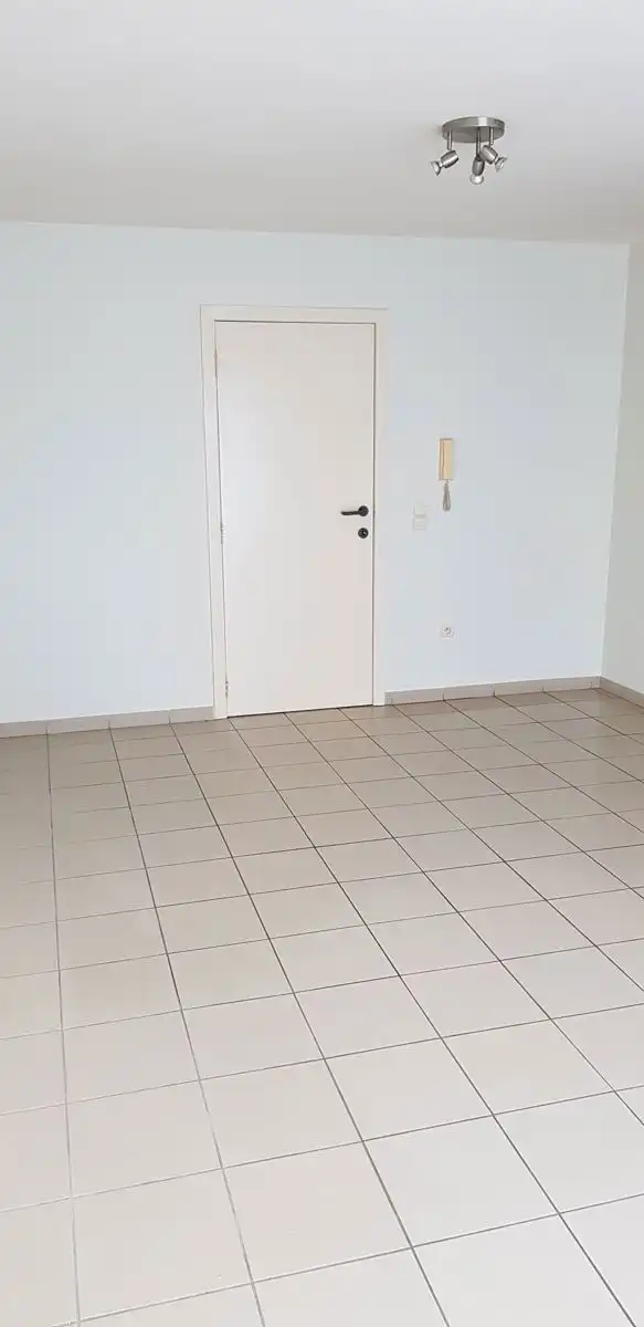 Gelijkvloers appartement met 2 slaapkamers en een aangenaam terras. foto 6