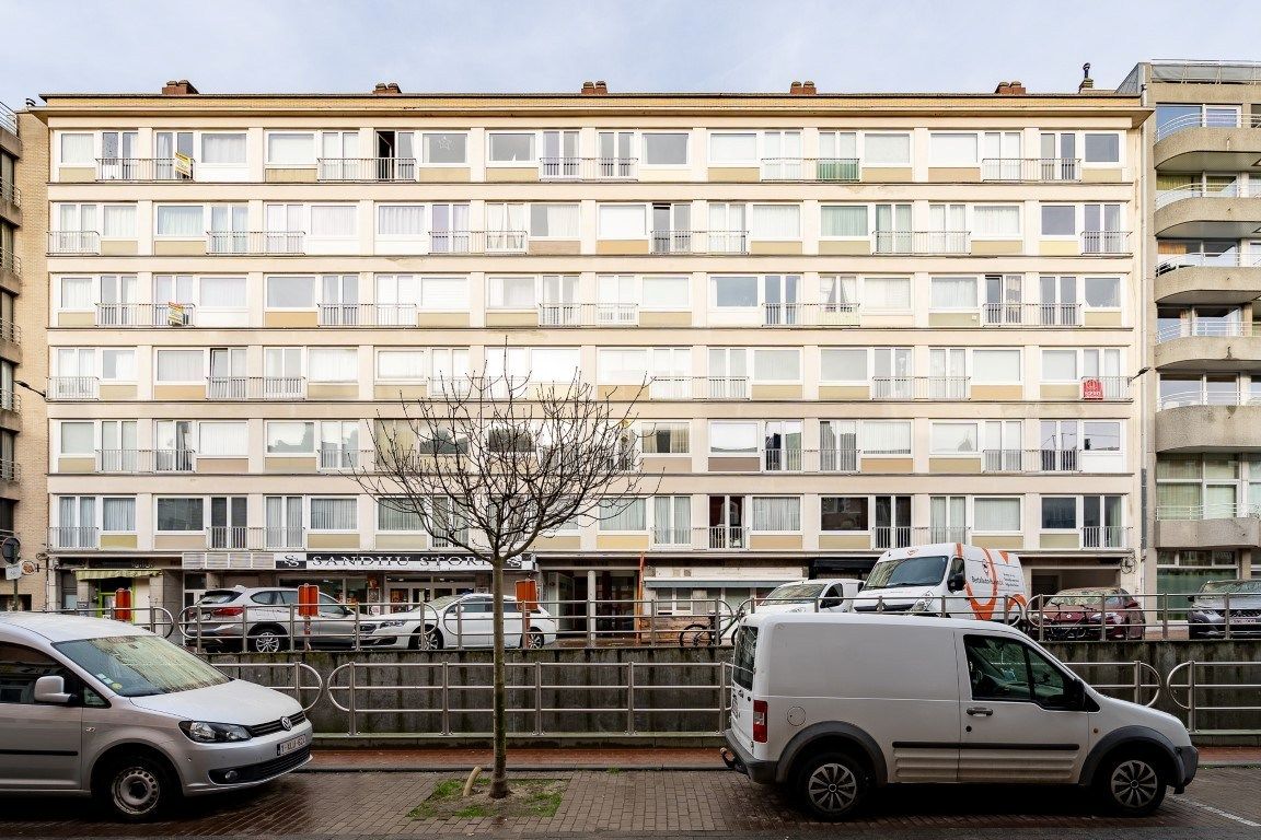 Afgesloten autobox, vlakbij Casinoplein foto 4