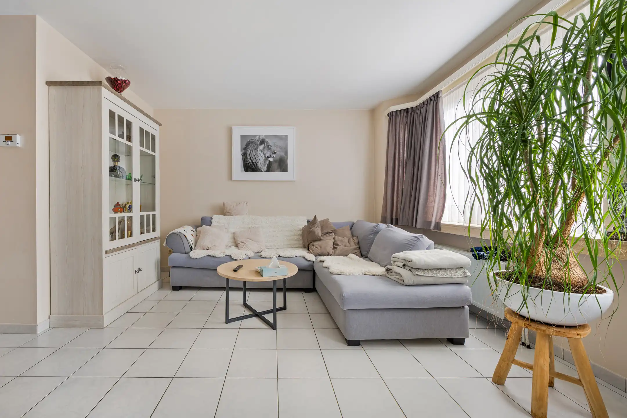 Opbrengsteigendom met 3 verhuurde appartementen nabij stad  foto 21