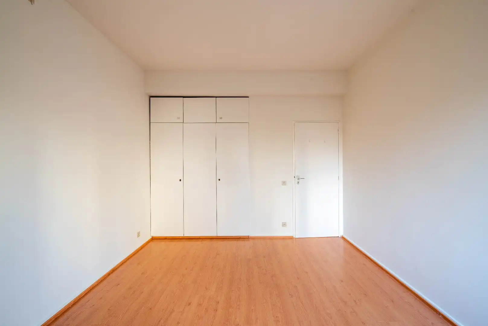 Instapklaar appartement op de 1ste verdieping met terras foto 11