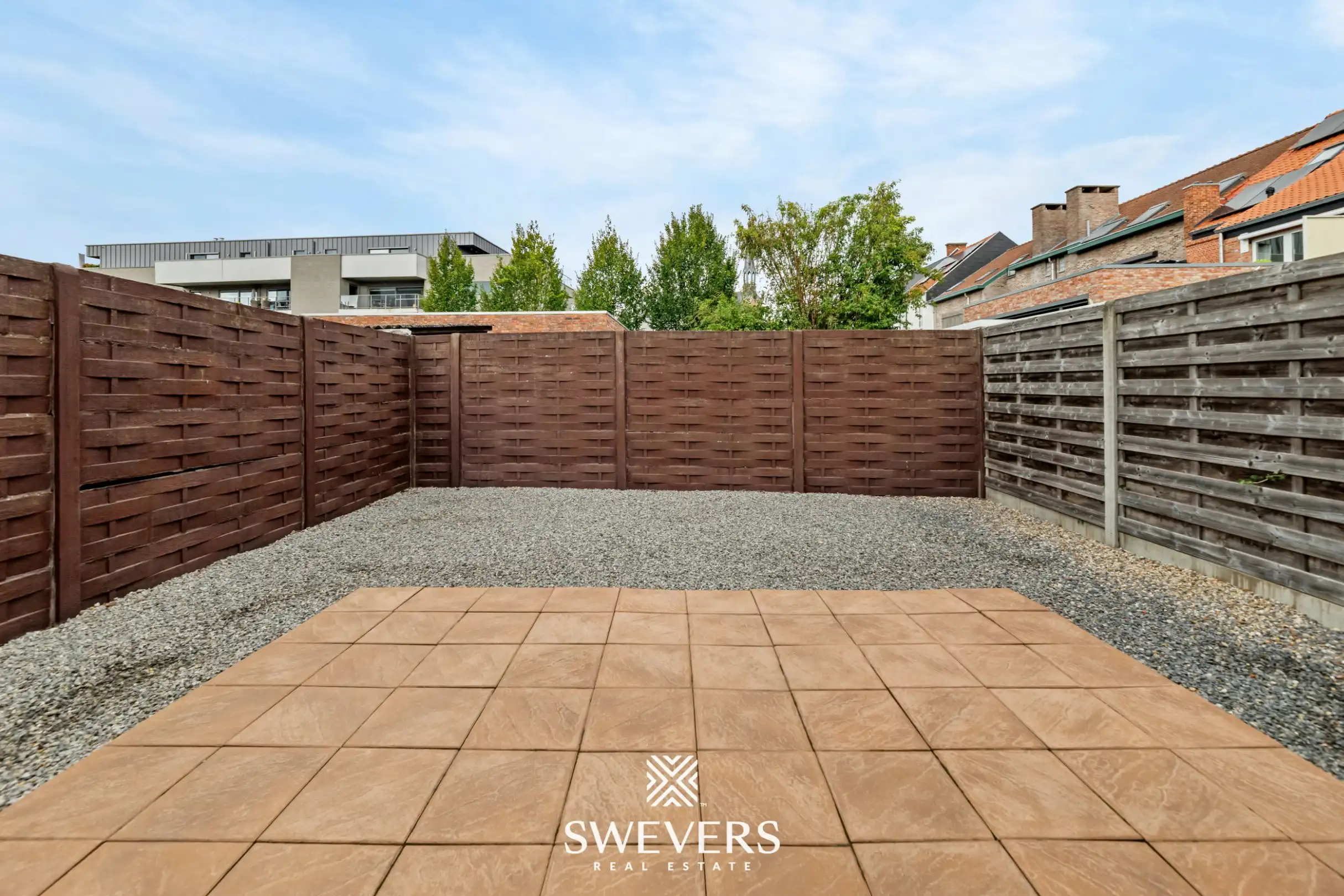 Ruim 2-slaapkamerappartement met groot terras en privéparking in centrum Beringen foto 21