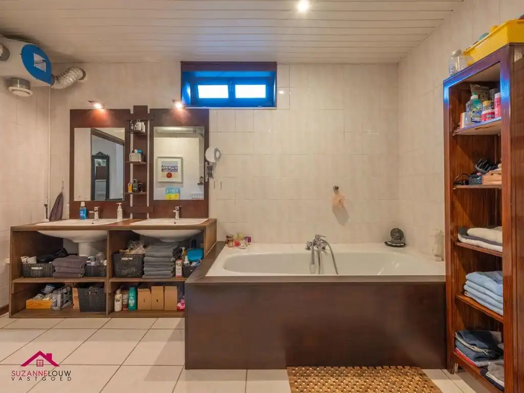 Vrijstaande woning op ruim perceel foto 26