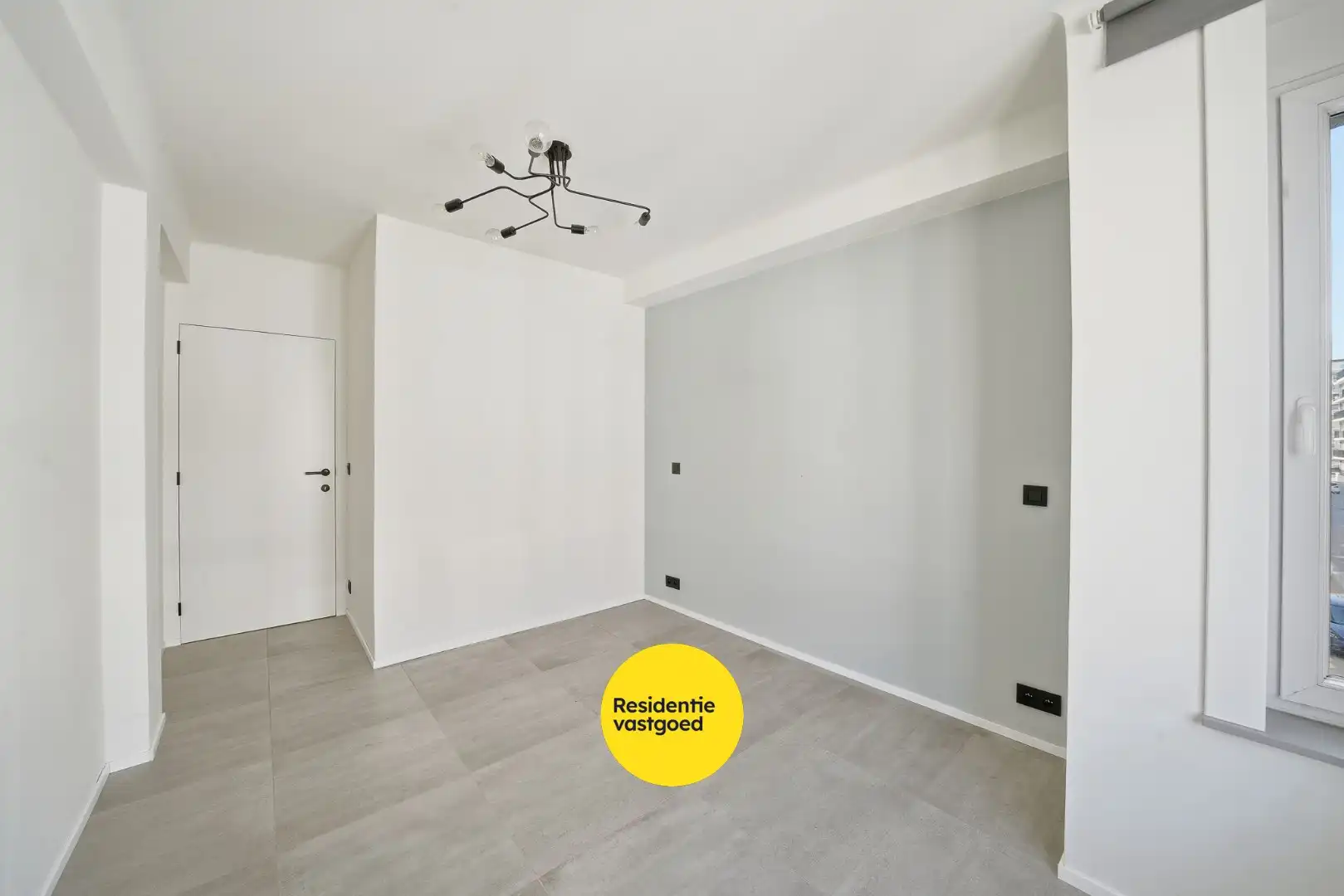 Instapklaar, energiezuinig appartement op topligging in Mariakerke (Oostende) foto 12