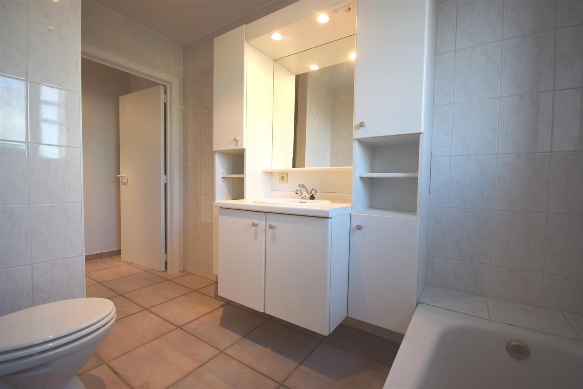 ZEER RUIM DUPLEX APPARTEMENT IN CENTRUM foto 6