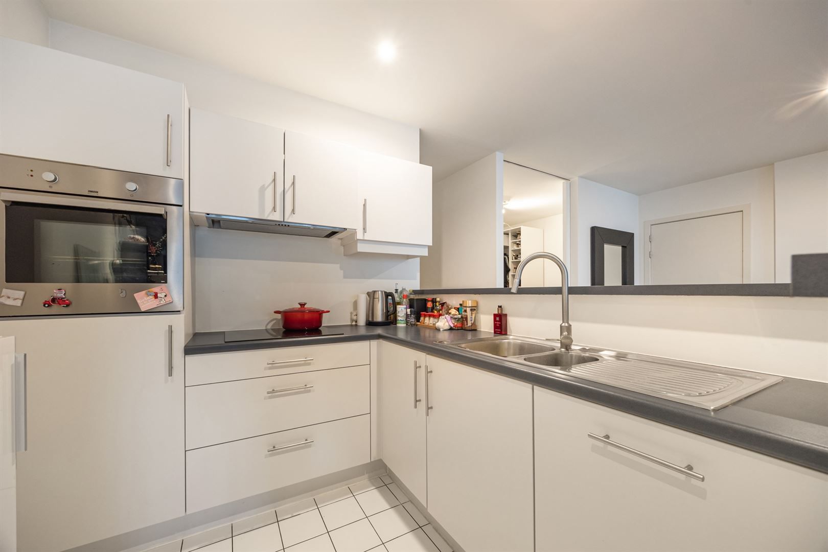 Trendy appartement met terras in historisch stadscentrum foto 9