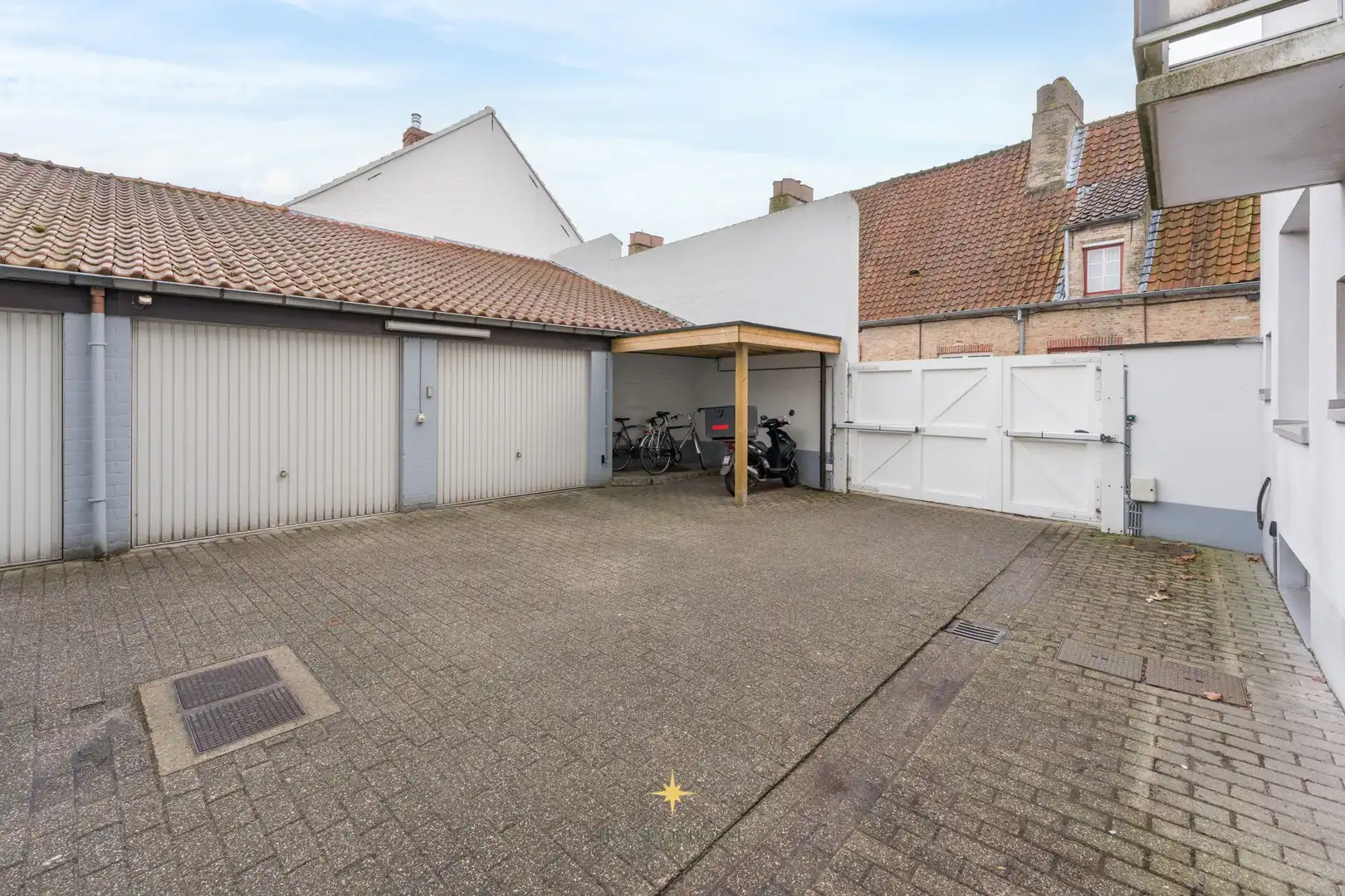 Subliem gelijkvloers appartement aan het Koningin Astridpark in hartje Brugge foto 14