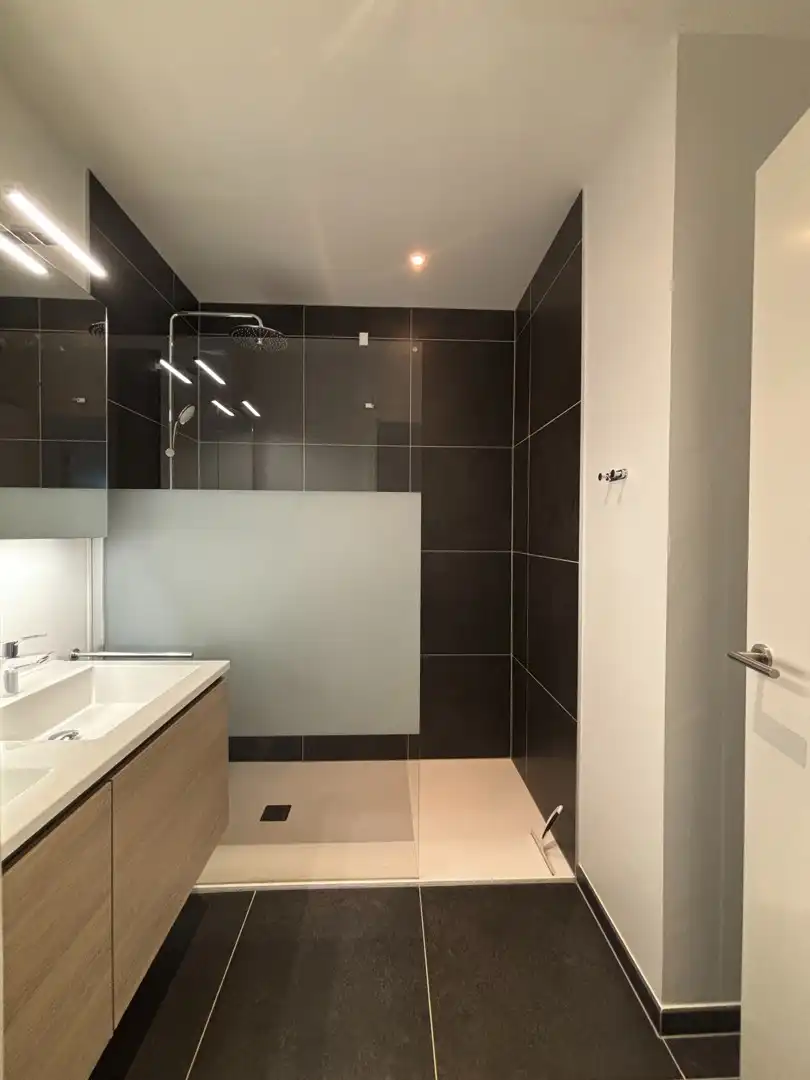 Te huur  – stijlvol en energiezuinig appartement in Beveren-Waas foto 24