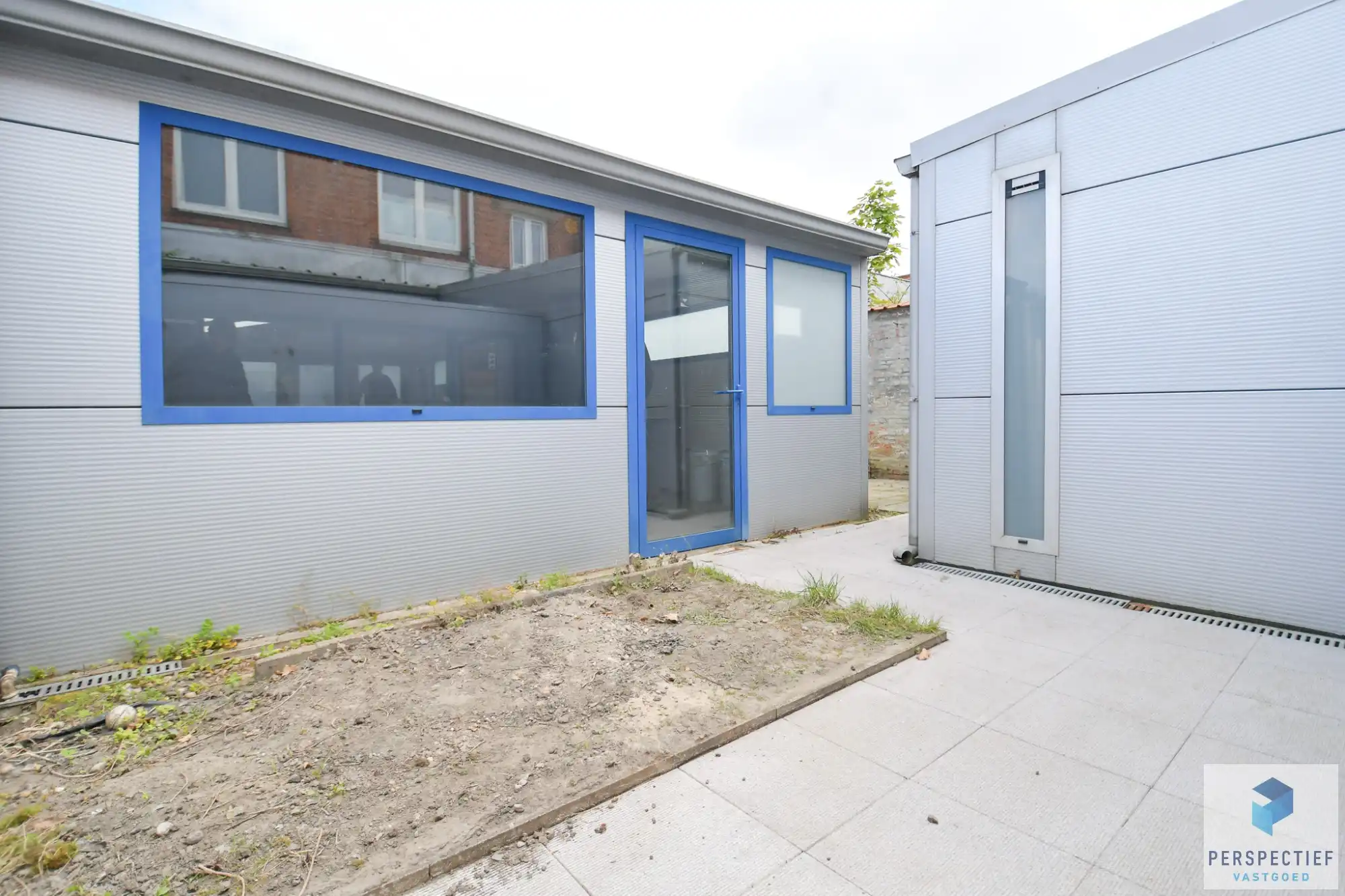 Ruime loods met kantoor ruimte (249m²) te Maldegem foto 3