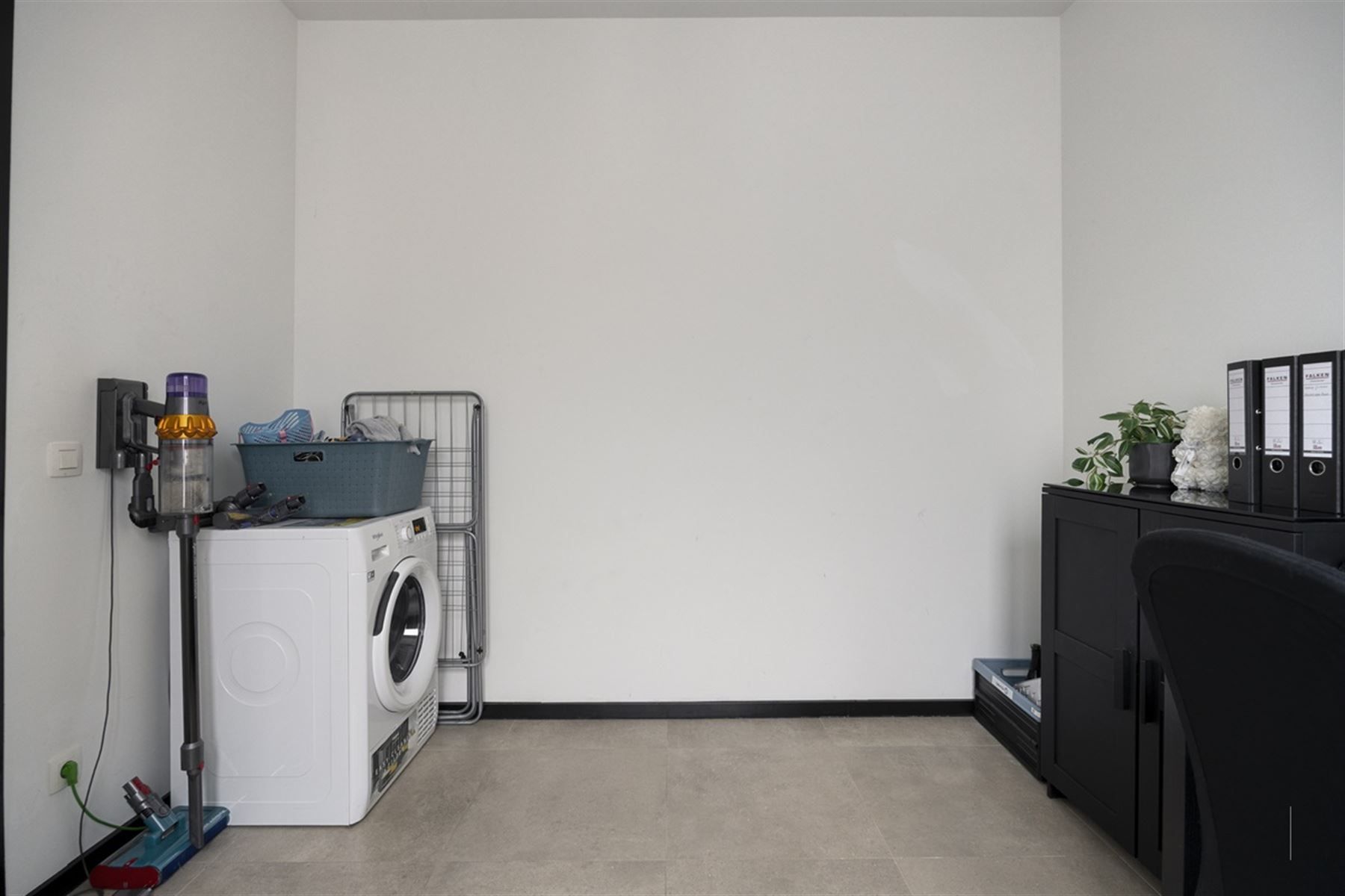 Totaal gerenoveerde woning met tuin foto 13