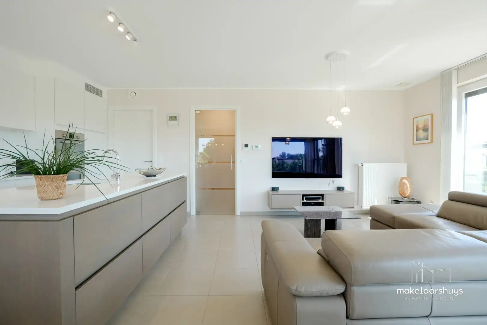 Schitterend 2-slp.app met terras en 2 garagestaanplaatsen  foto 6