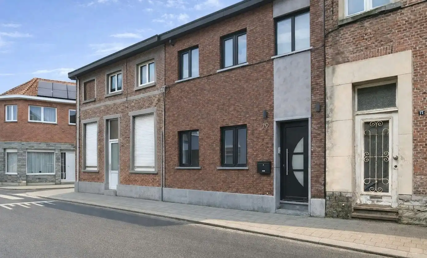 Gerenoveerd huis te koop in Rupelmonde foto {{pictureIndex}}