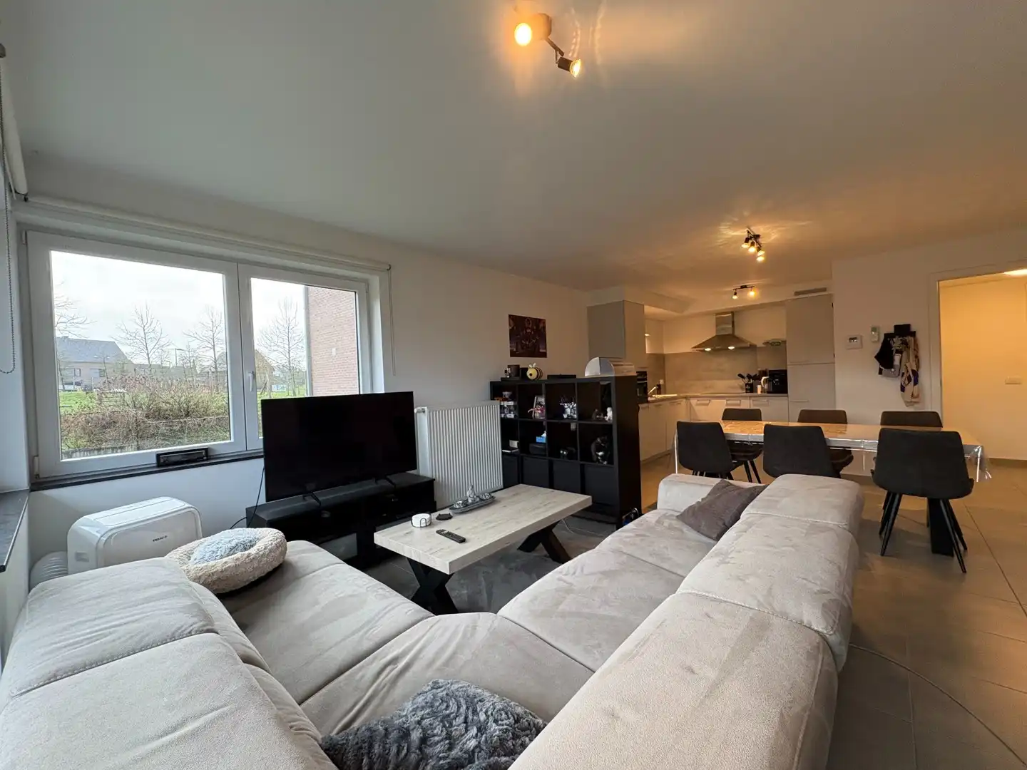 Zeer rustig gelegen en mooi afgewerkt appartement foto 2