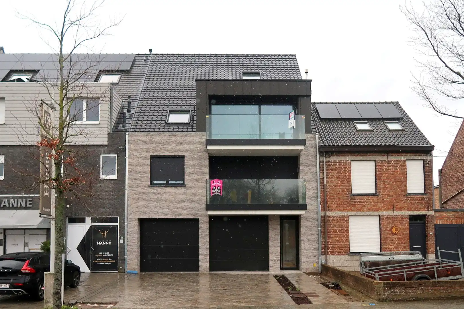 Nieuwbouwappartement in hartje Jabbeke. foto {{pictureIndex}}