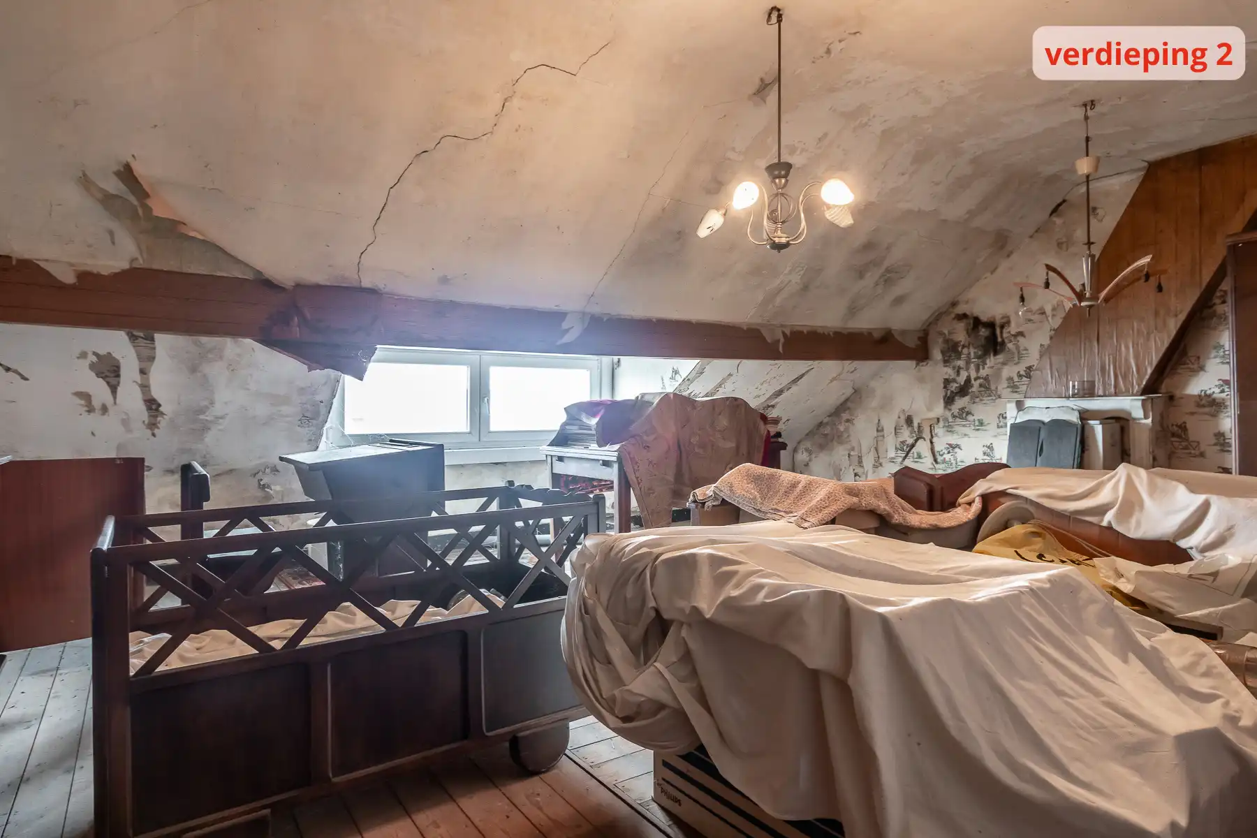 Ruime, te renoveren woning met veel potentieel nabij centrum foto 26