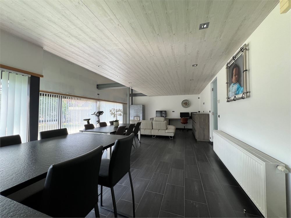 Instapklare woning met 3 slaapkamers en garage (mogelijkheid 5 slaapkamers) foto 3