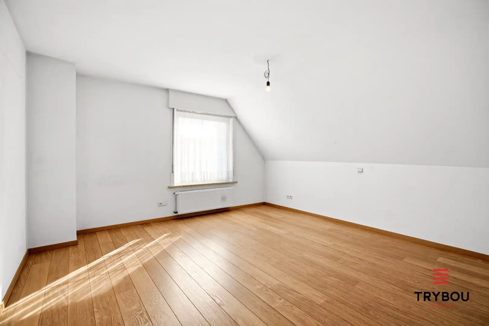 Ruime halfopen woning met 5 slaapkamers te koop in Werken met garage en ruime tuin! foto 18
