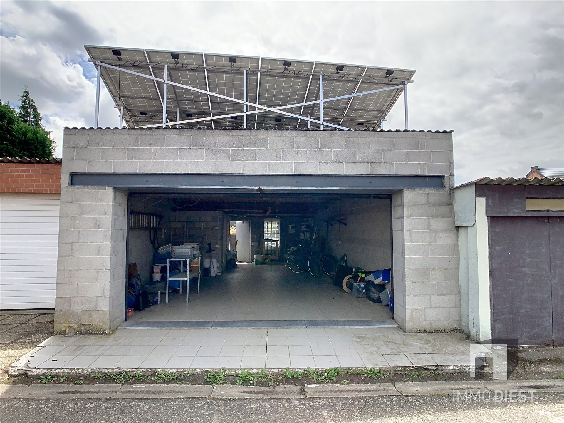 Hippe splitlevel met 3 slaapkamers in hartje Zichem. foto 35
