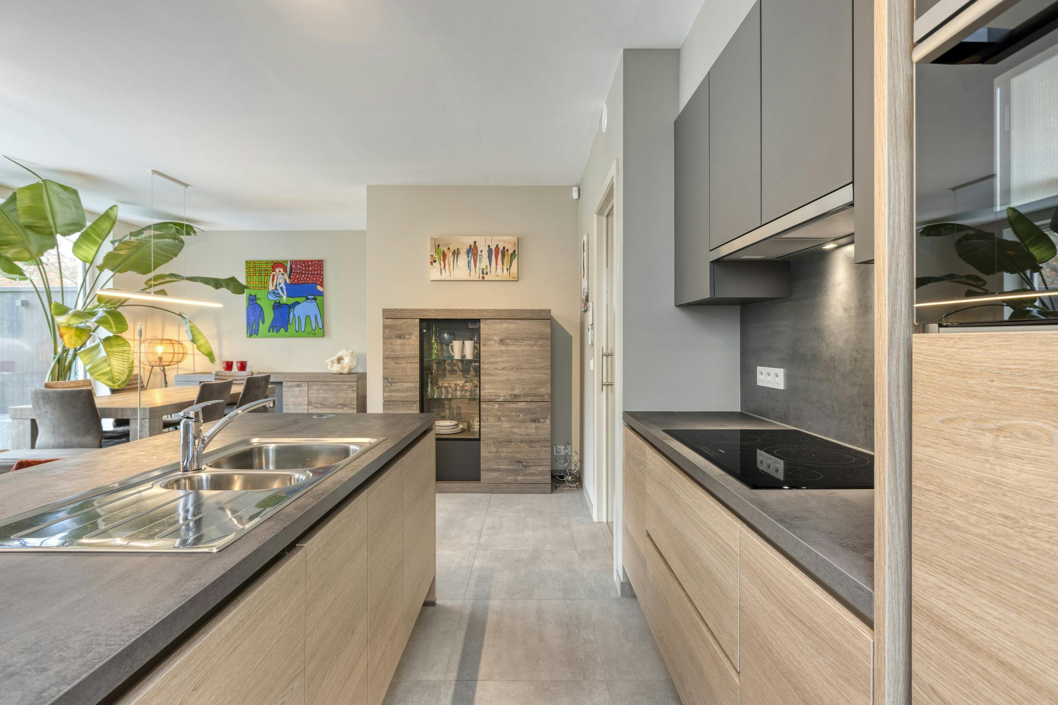 Uniek appartement met 2 slaapkamers en garage te koop in Eeklo foto 8